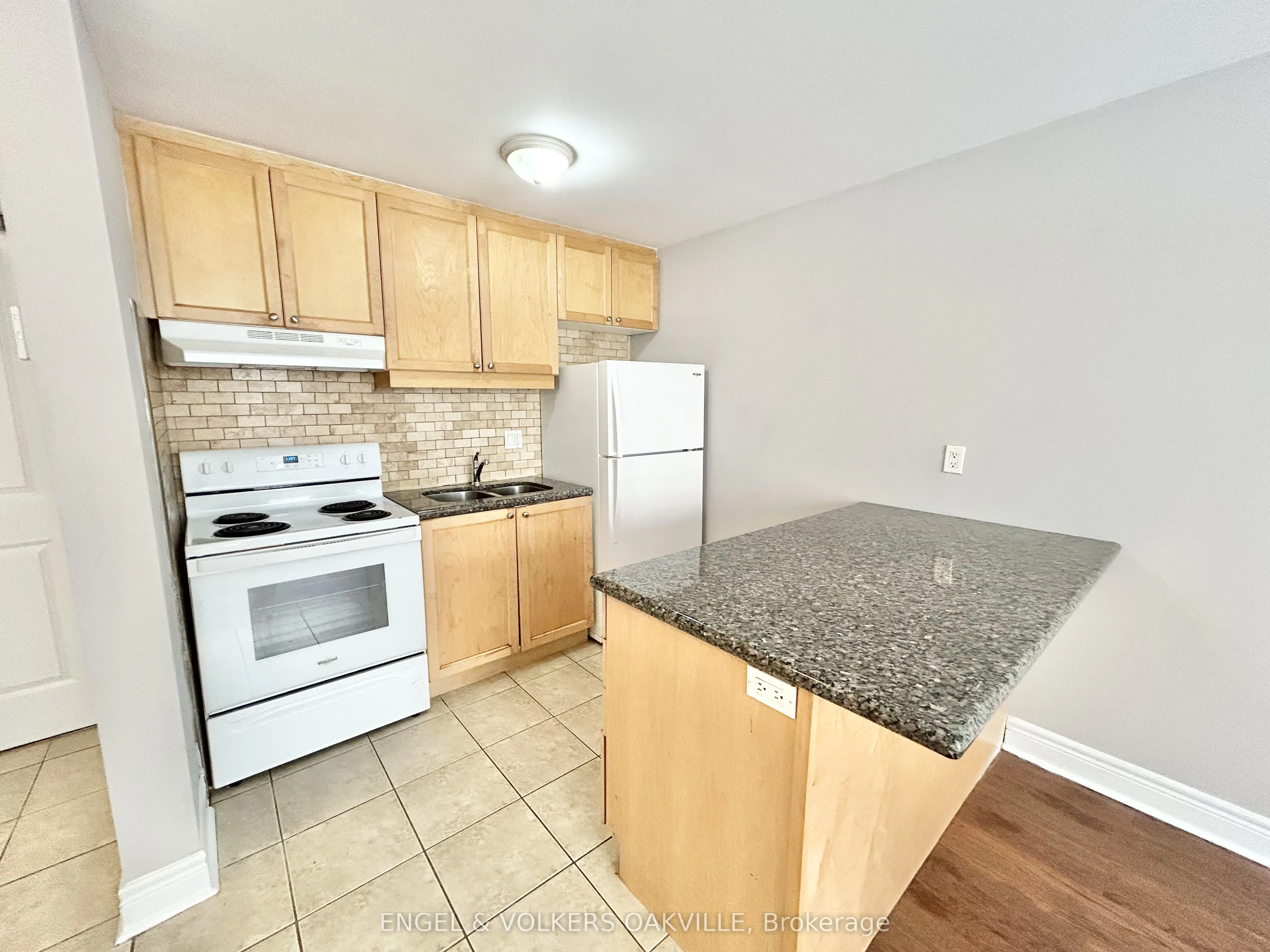 Multiplex For Lease | W13416554