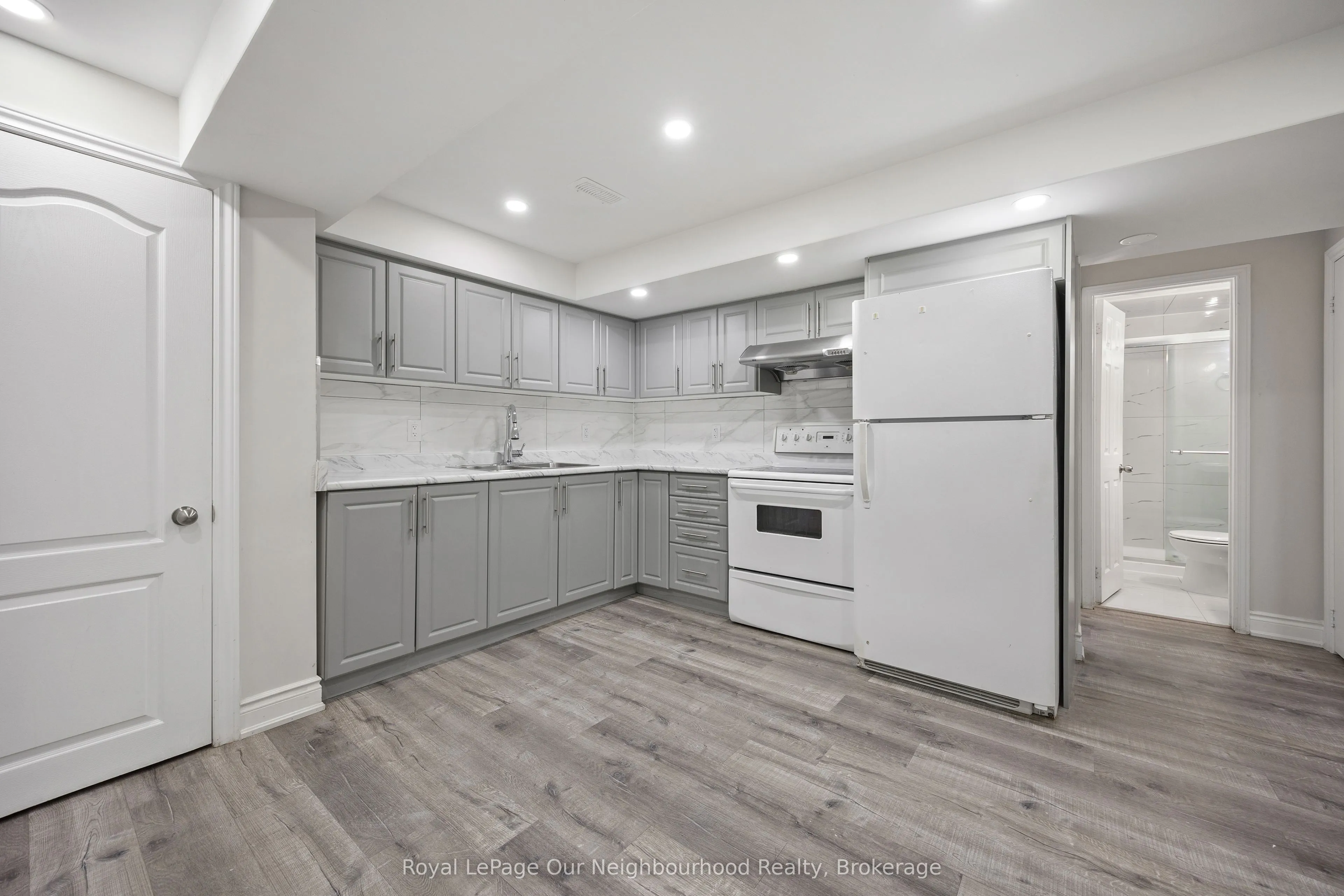 Detached Home For Lease | W13425090