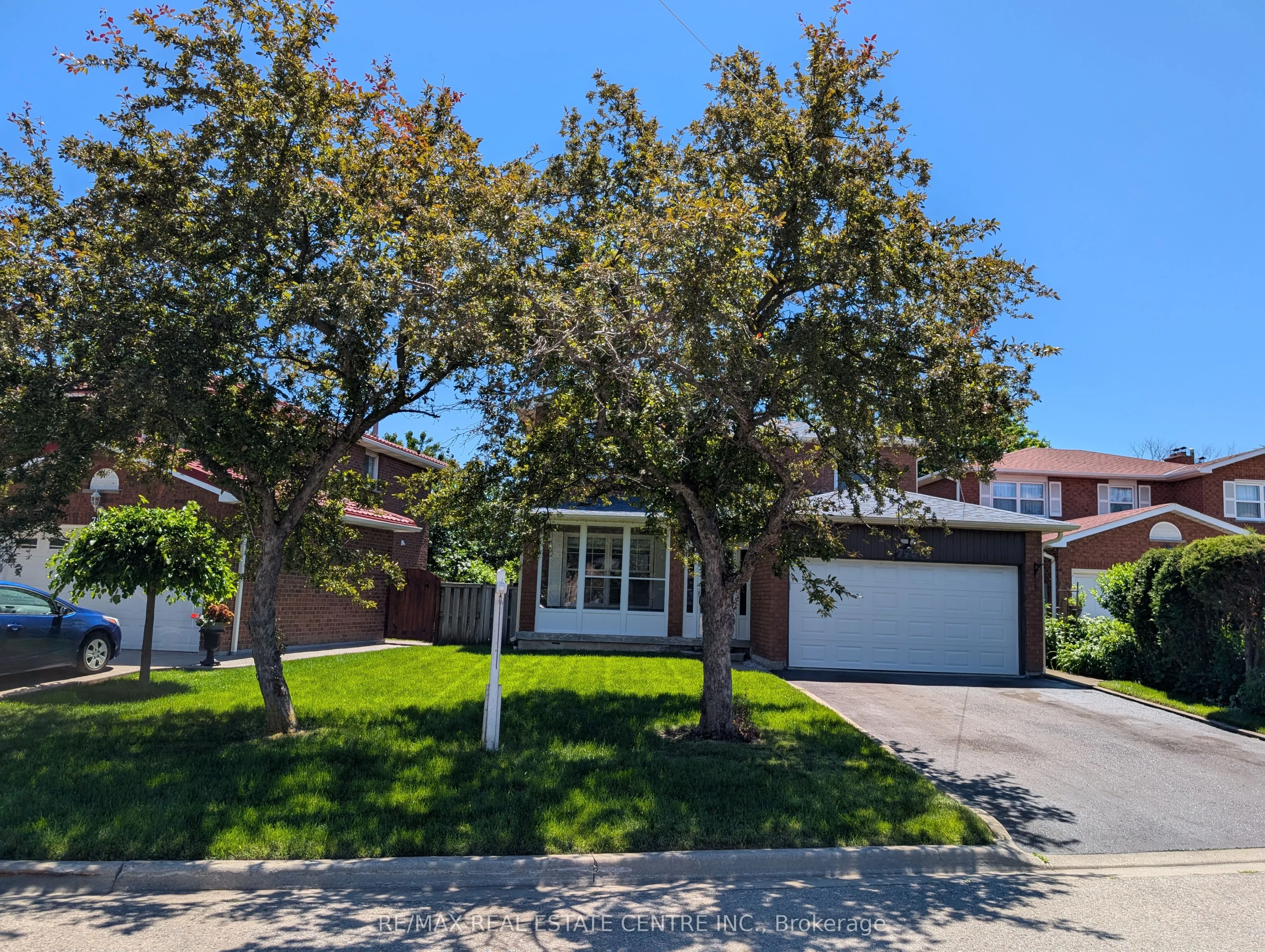 Detached Home For Sale | W13426718