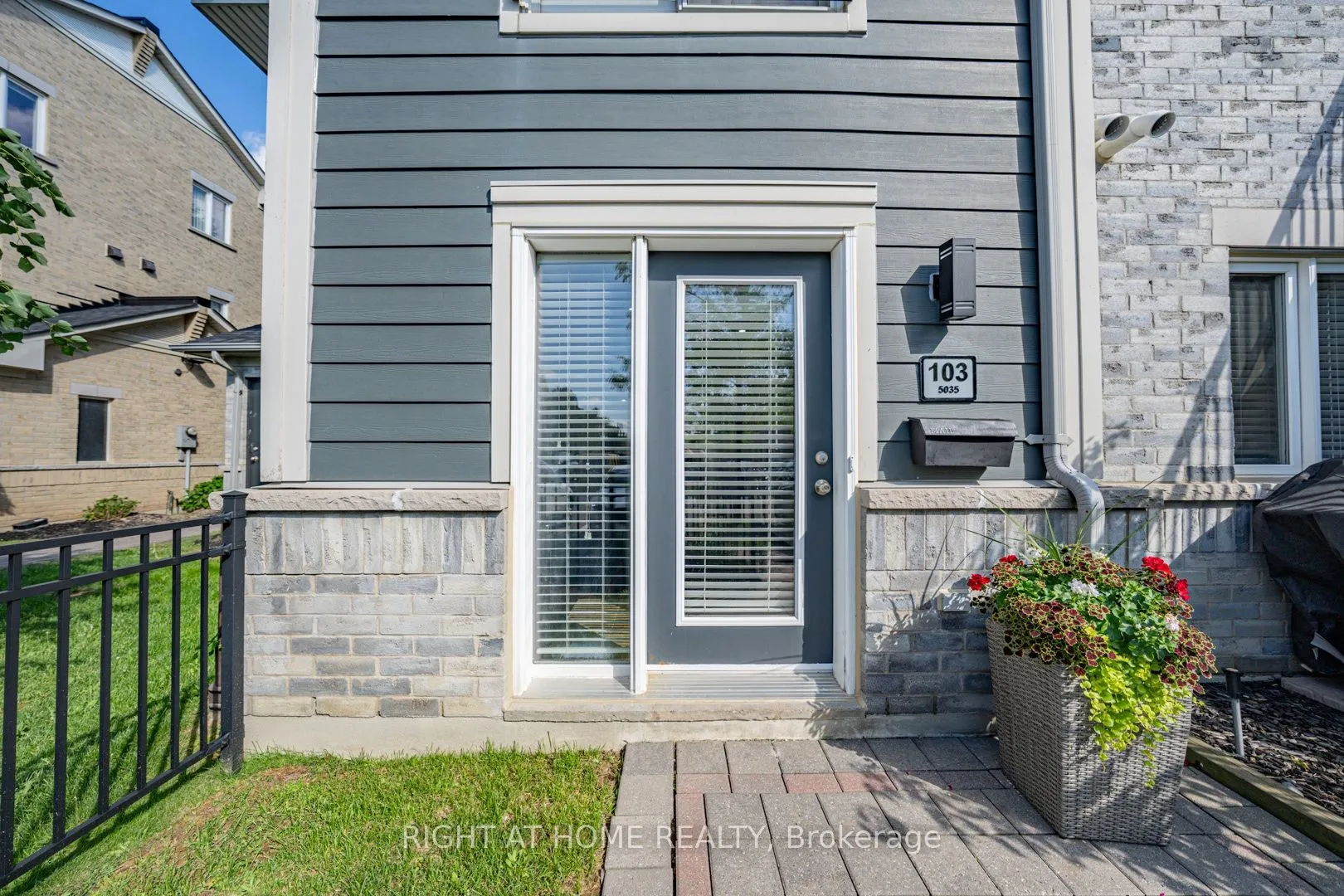 Property For Sale | W13426862