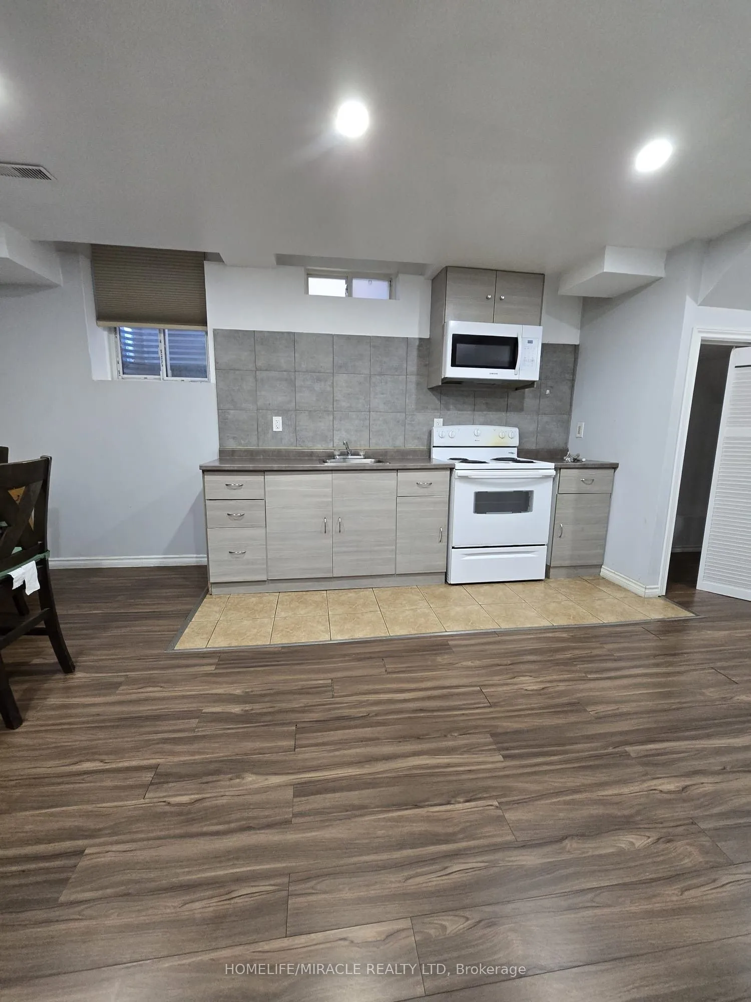Detached Home For Lease | W13427584