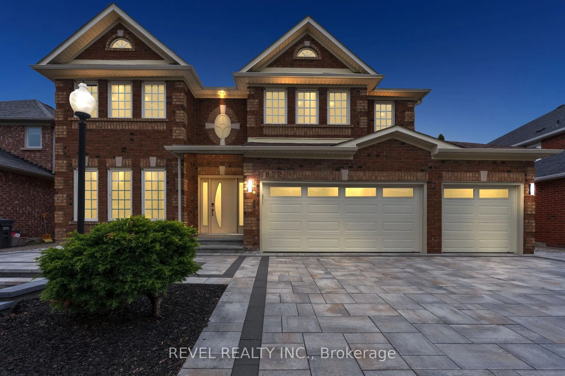 Detached Home For Sale | W13434530