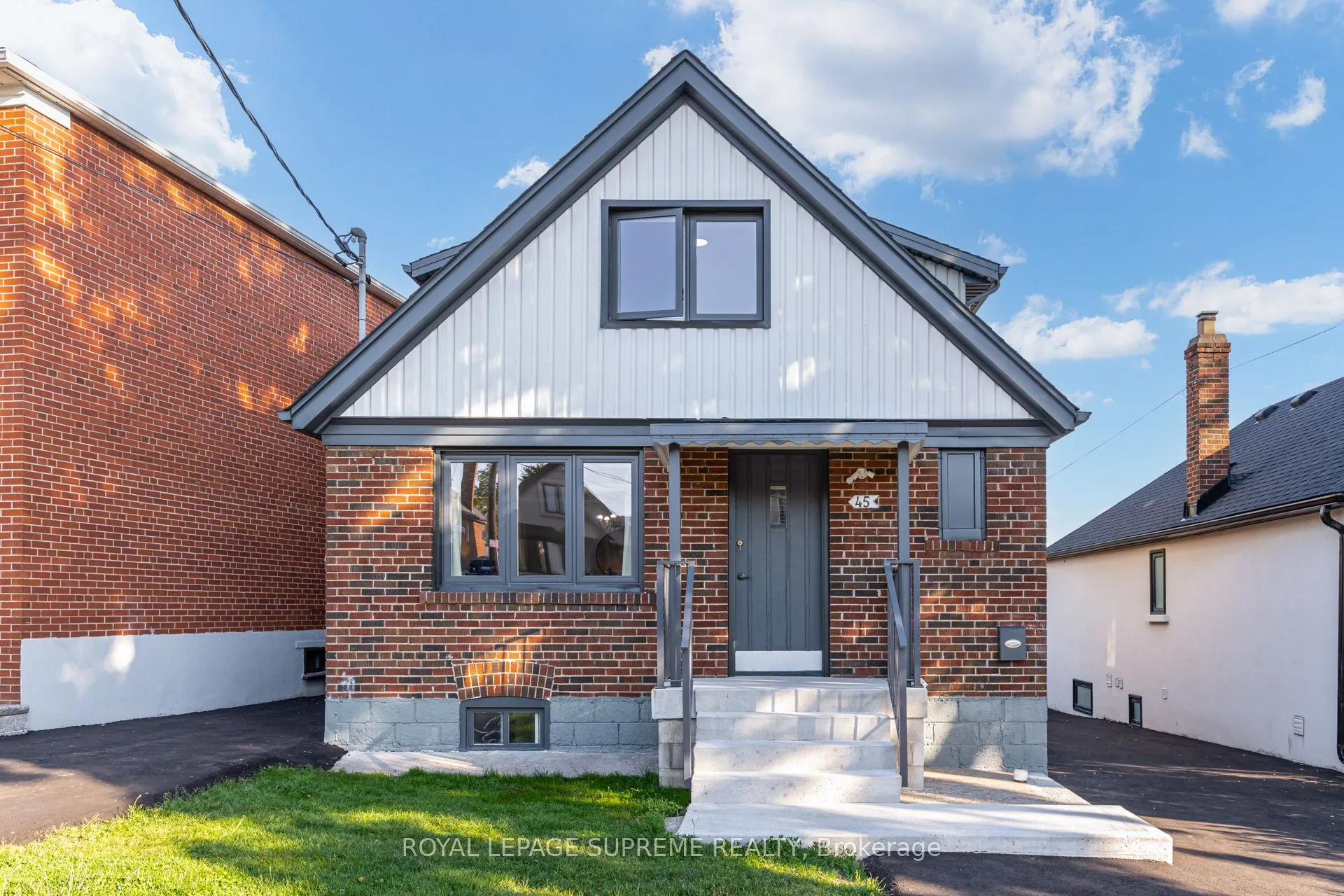 Detached Home For Sale | W13437246