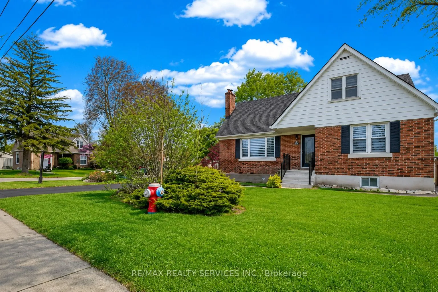 Detached Home For Sale | W13441748