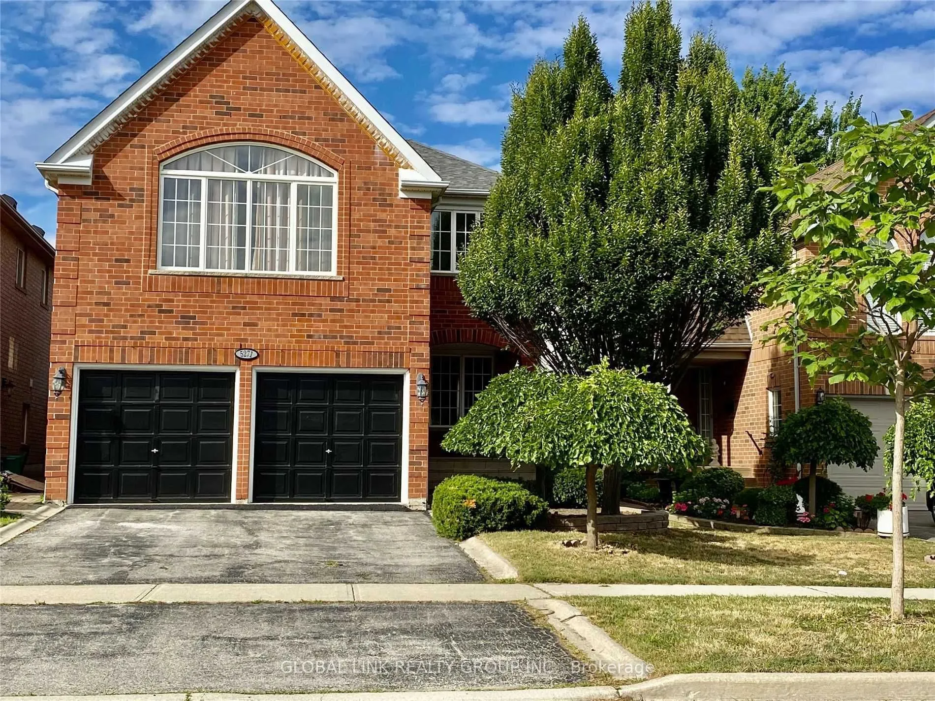Detached Home For Sale | W13445466