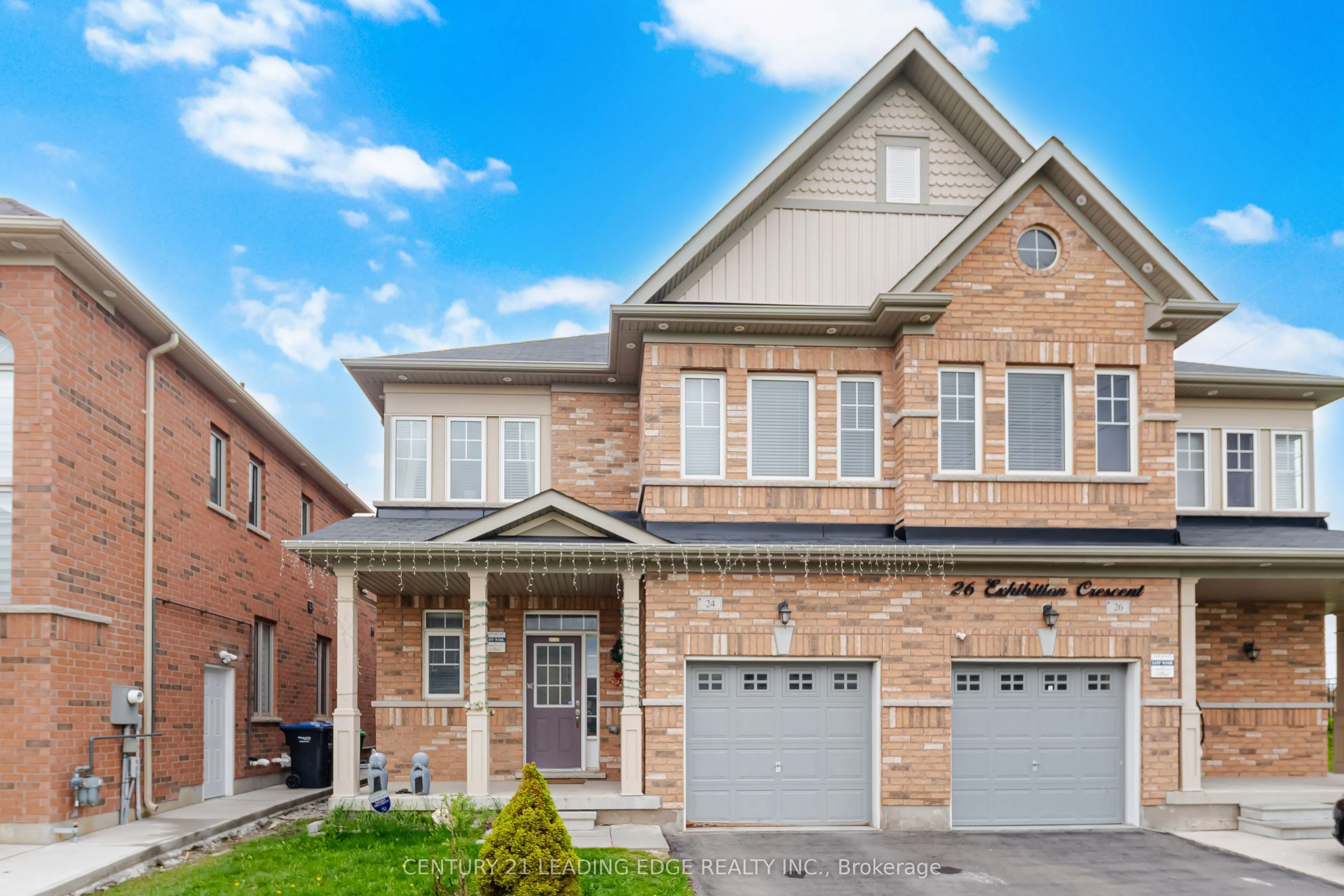 Semi-Detached Home For Lease | W13448474