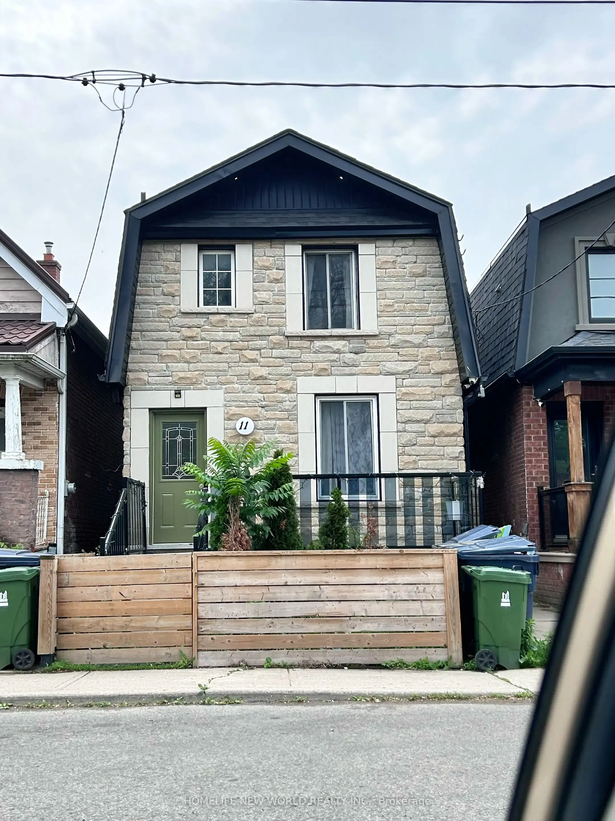 Detached Home For Lease | W13448536