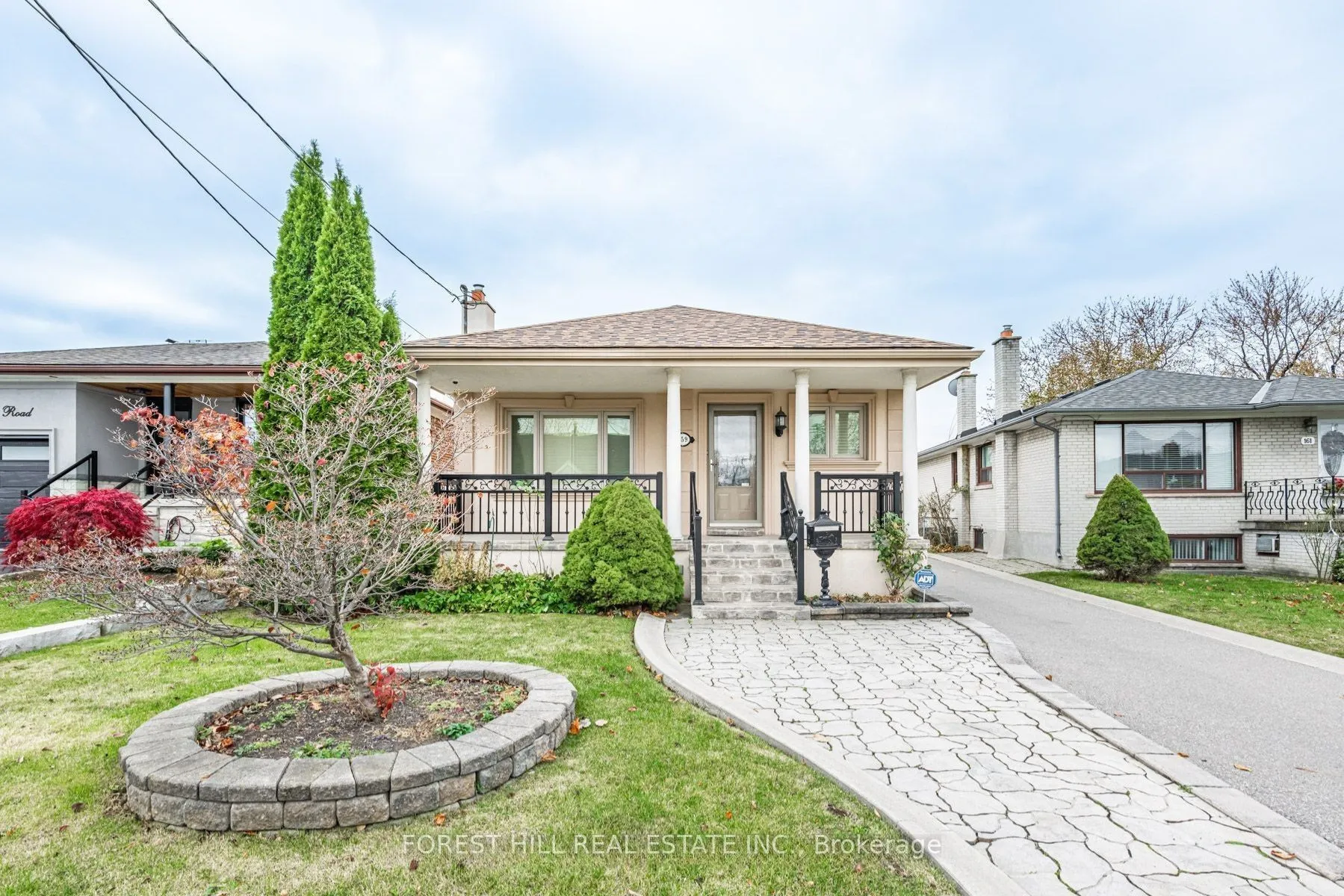 Detached Home For Lease | W13455386