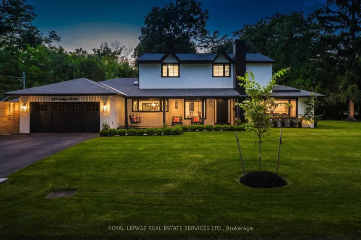 169 Oakes Drive, Mississauga, ON L5G 3M2