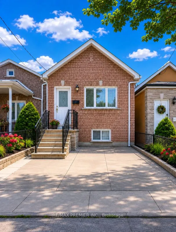 Detached Home For Lease | W13455946