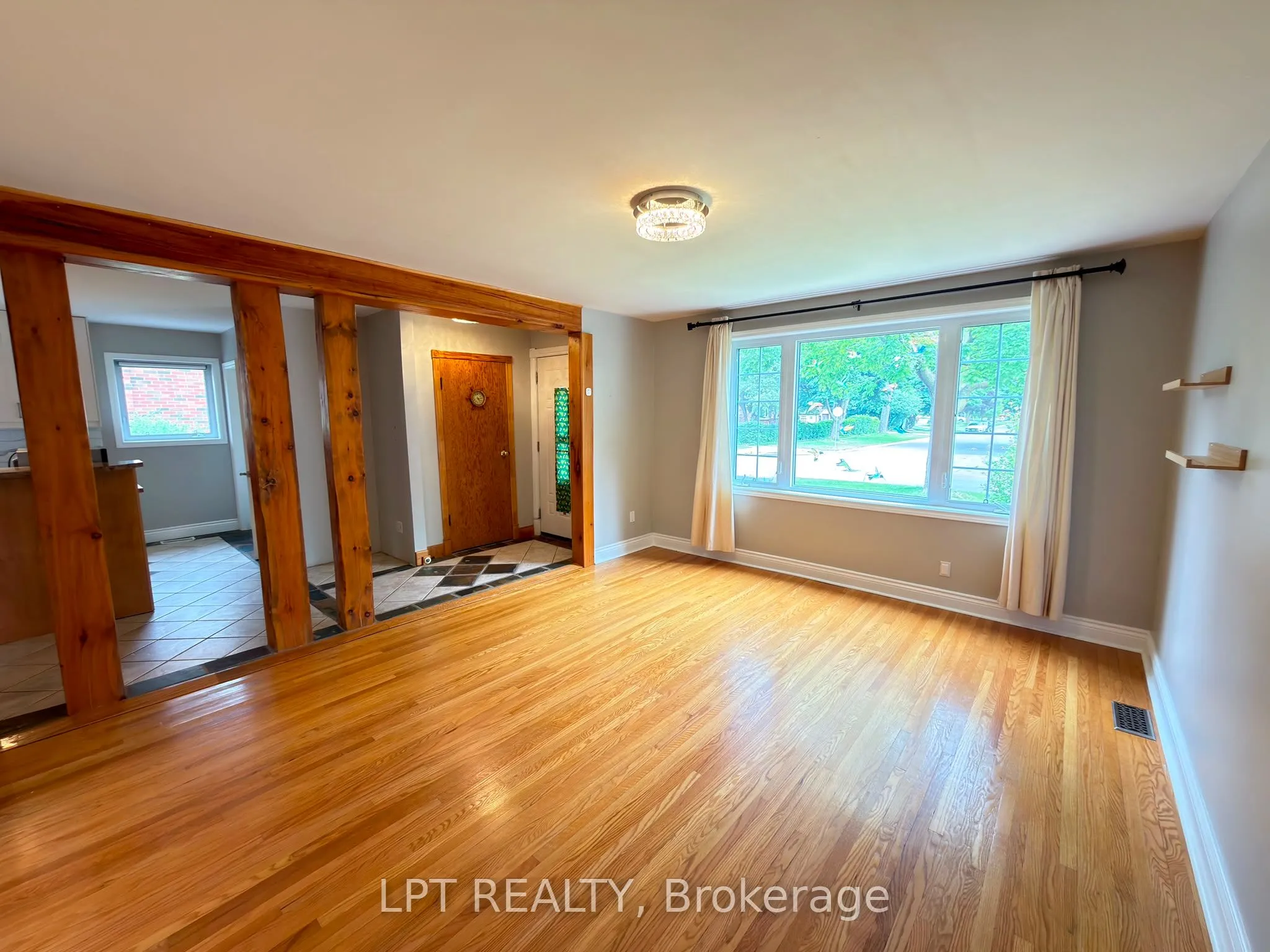 Detached Home For Lease | W13456406