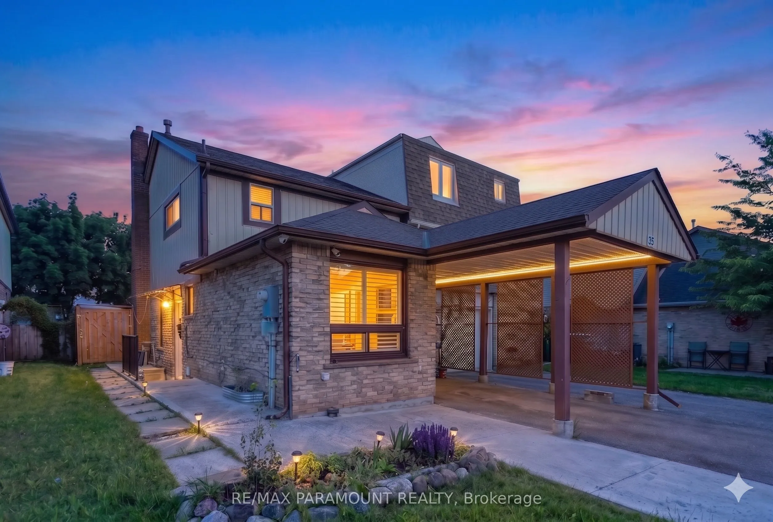 Property For Lease | W13456942