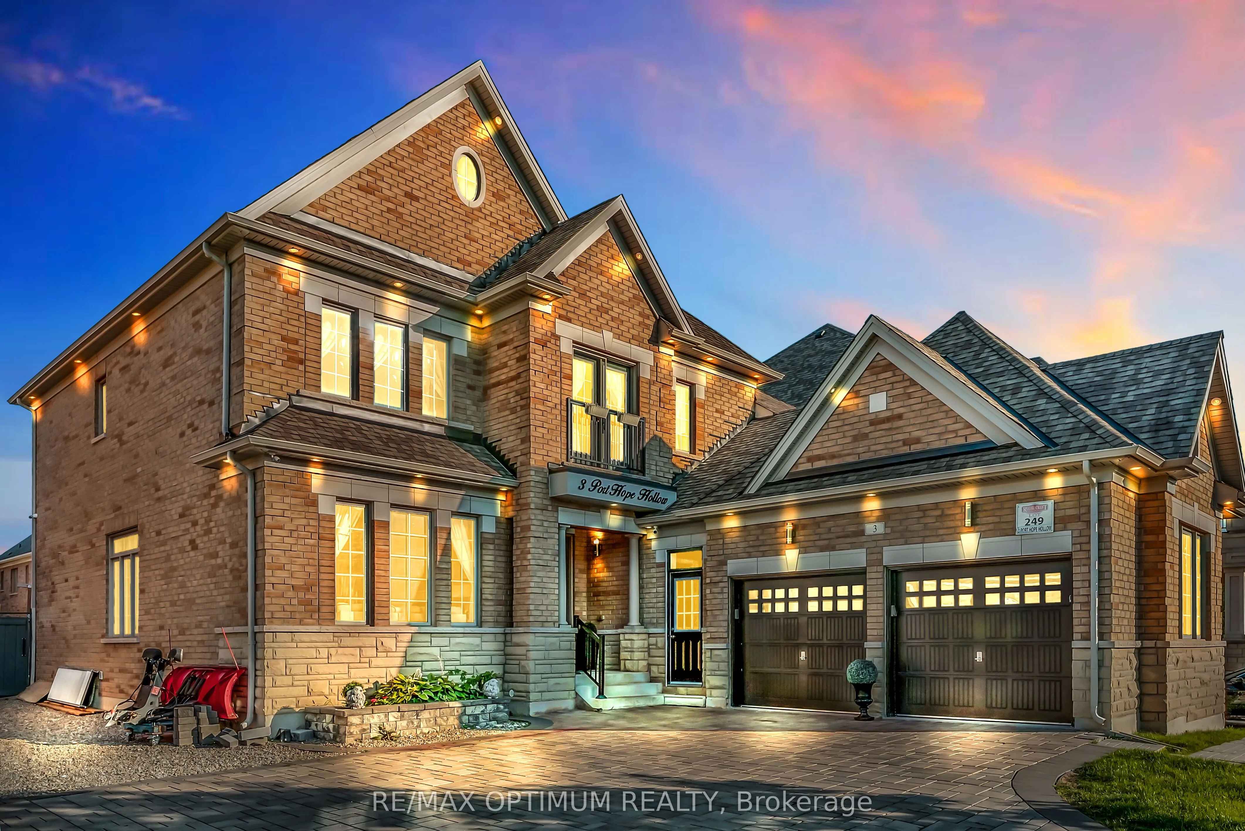 Detached Home For Sale | W13466662