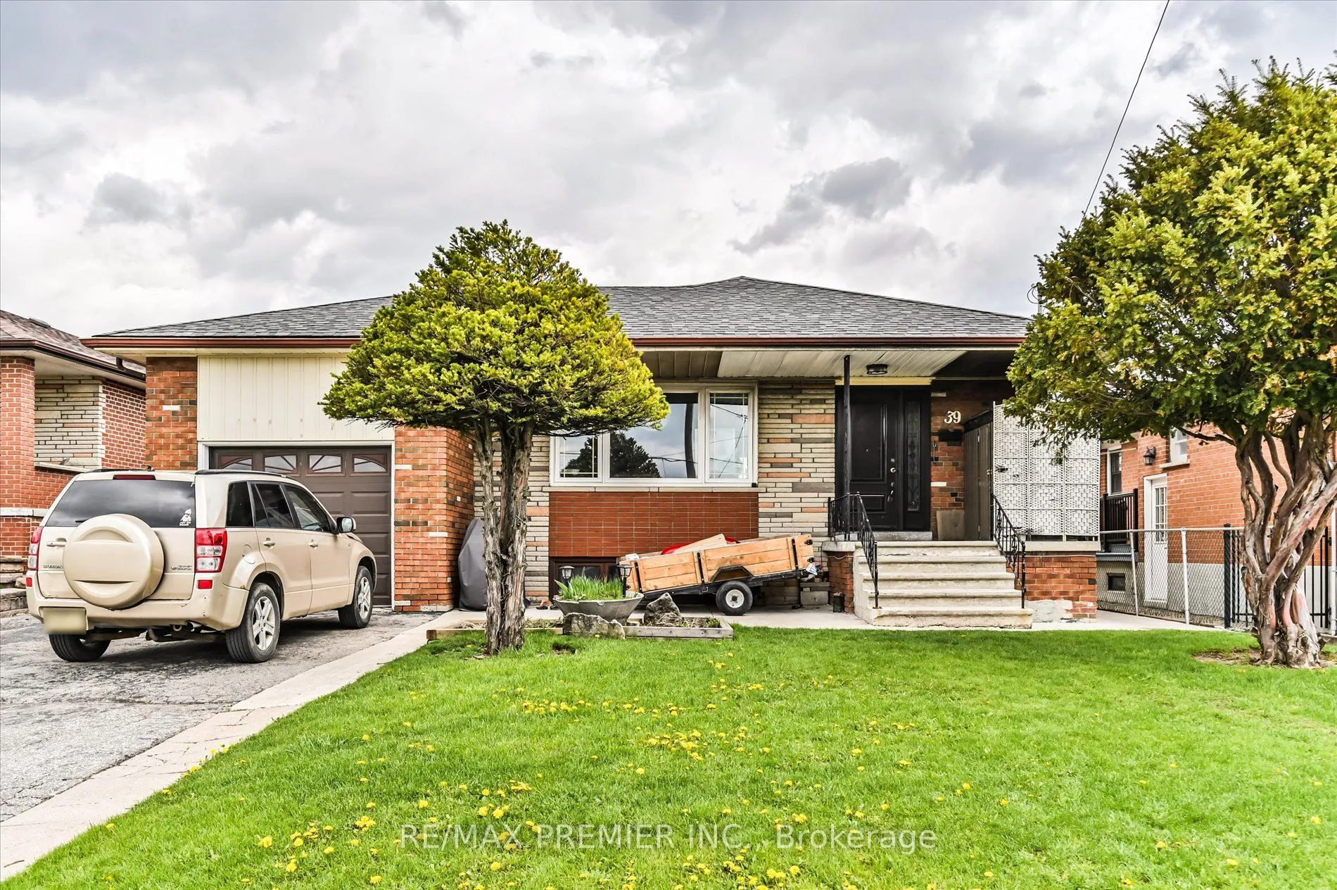 Detached Home For Lease | W13466806