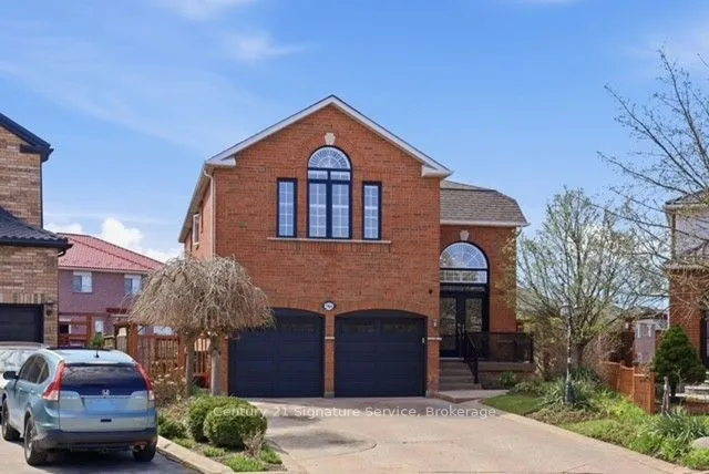 4700 sqft of Living Space Walk Out Court Location