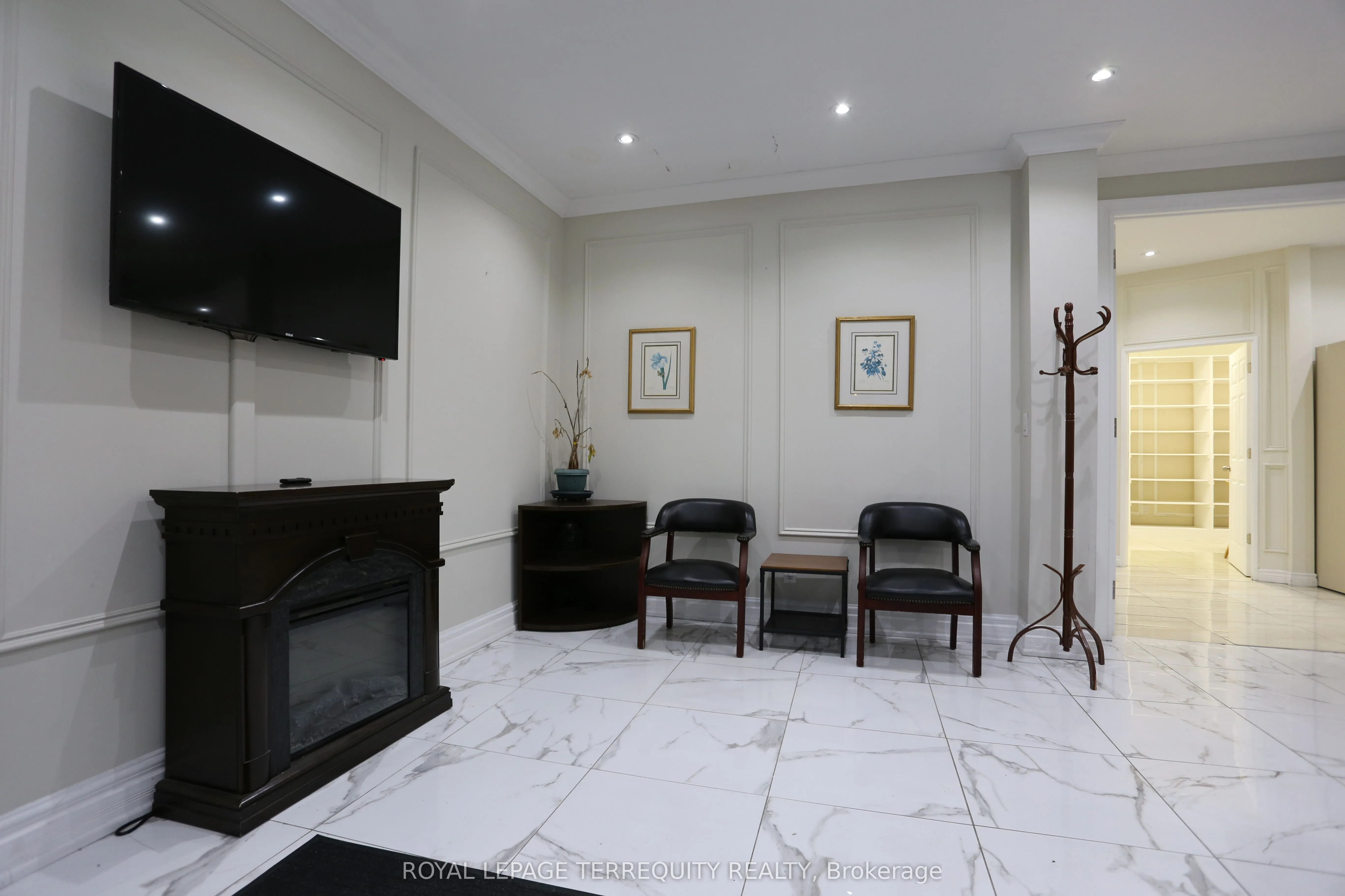 Property For Sale | W13467840