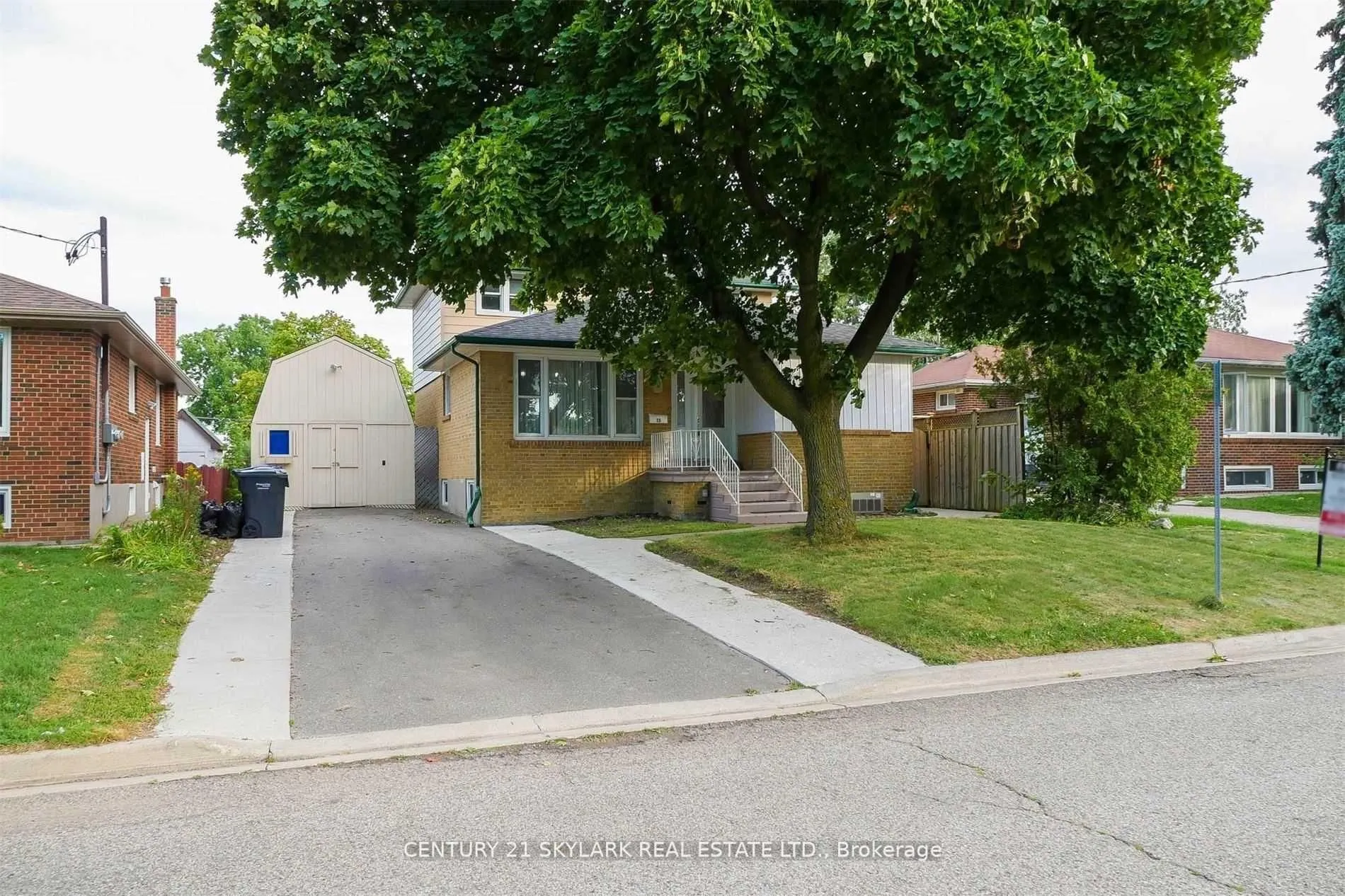 Detached Home For Lease | W13468252