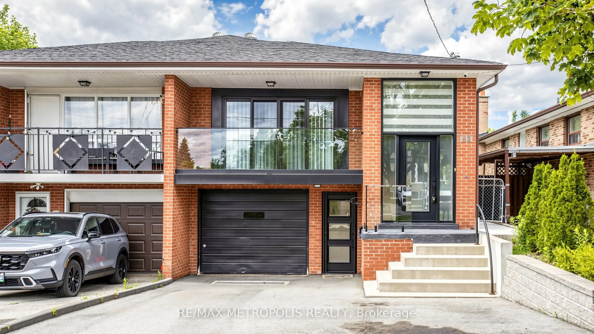 Semi-Detached Home For Sale | W13468366