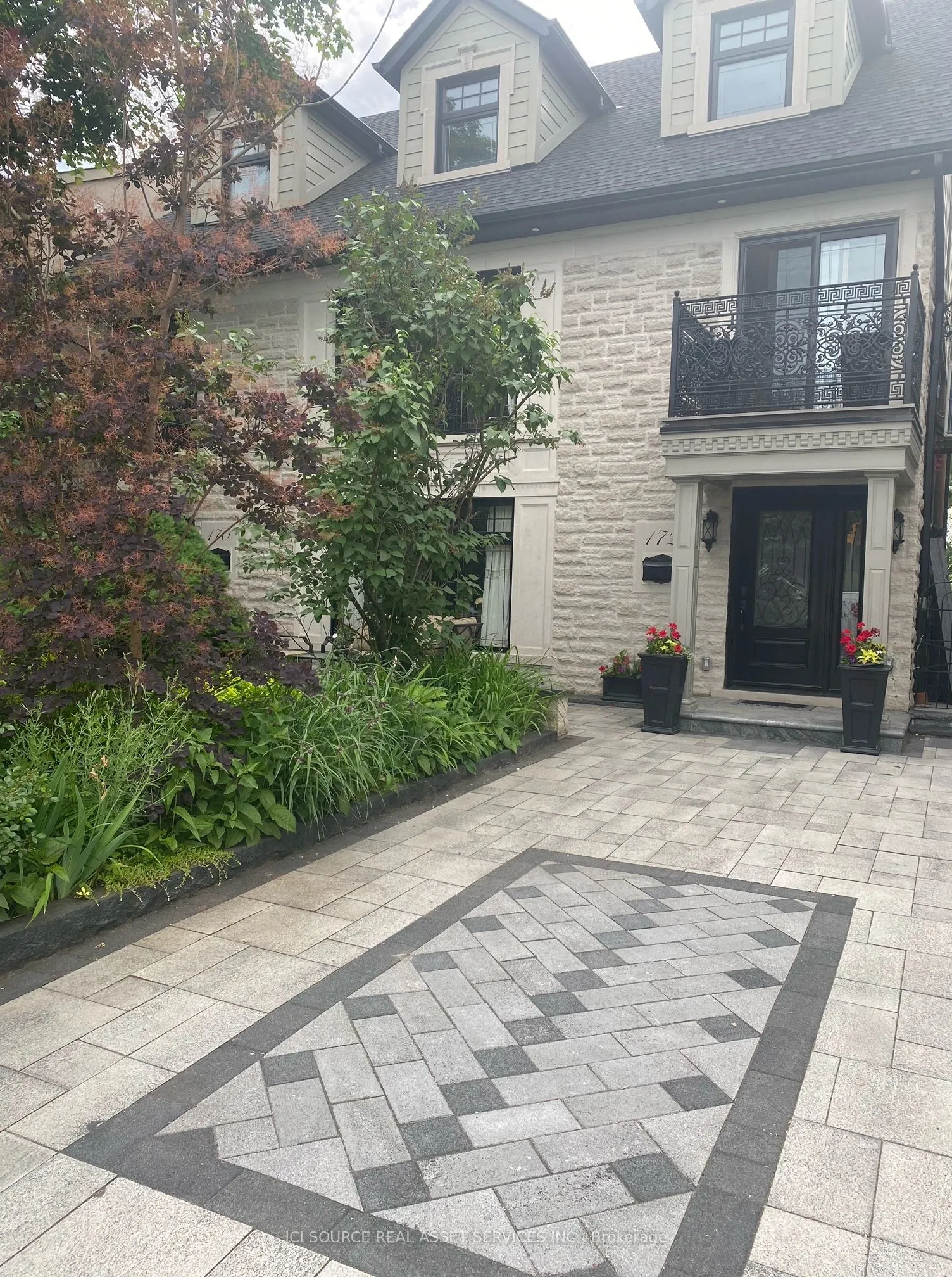 Duplex For Lease | W13469502