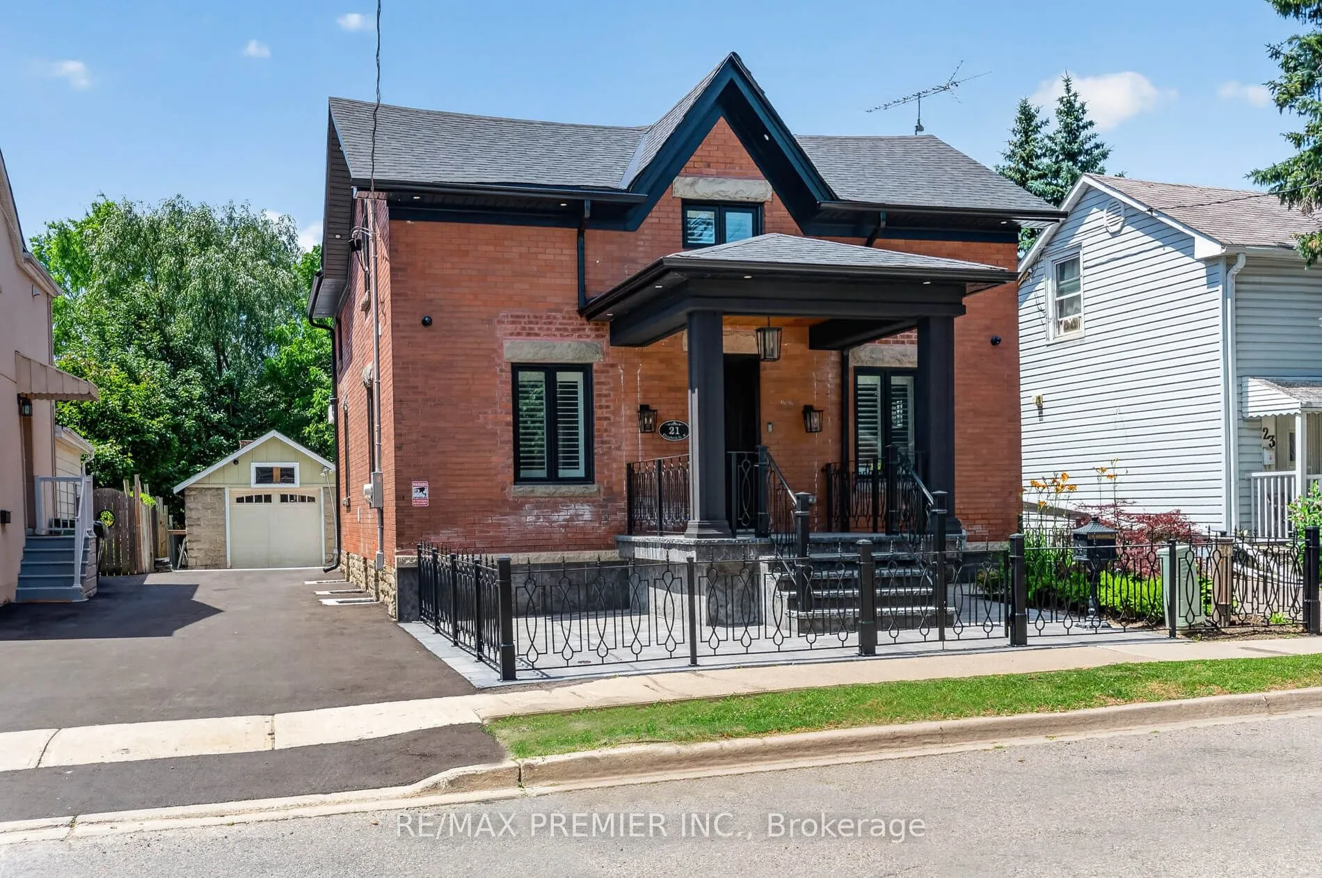 Detached Home For Lease | W13470650