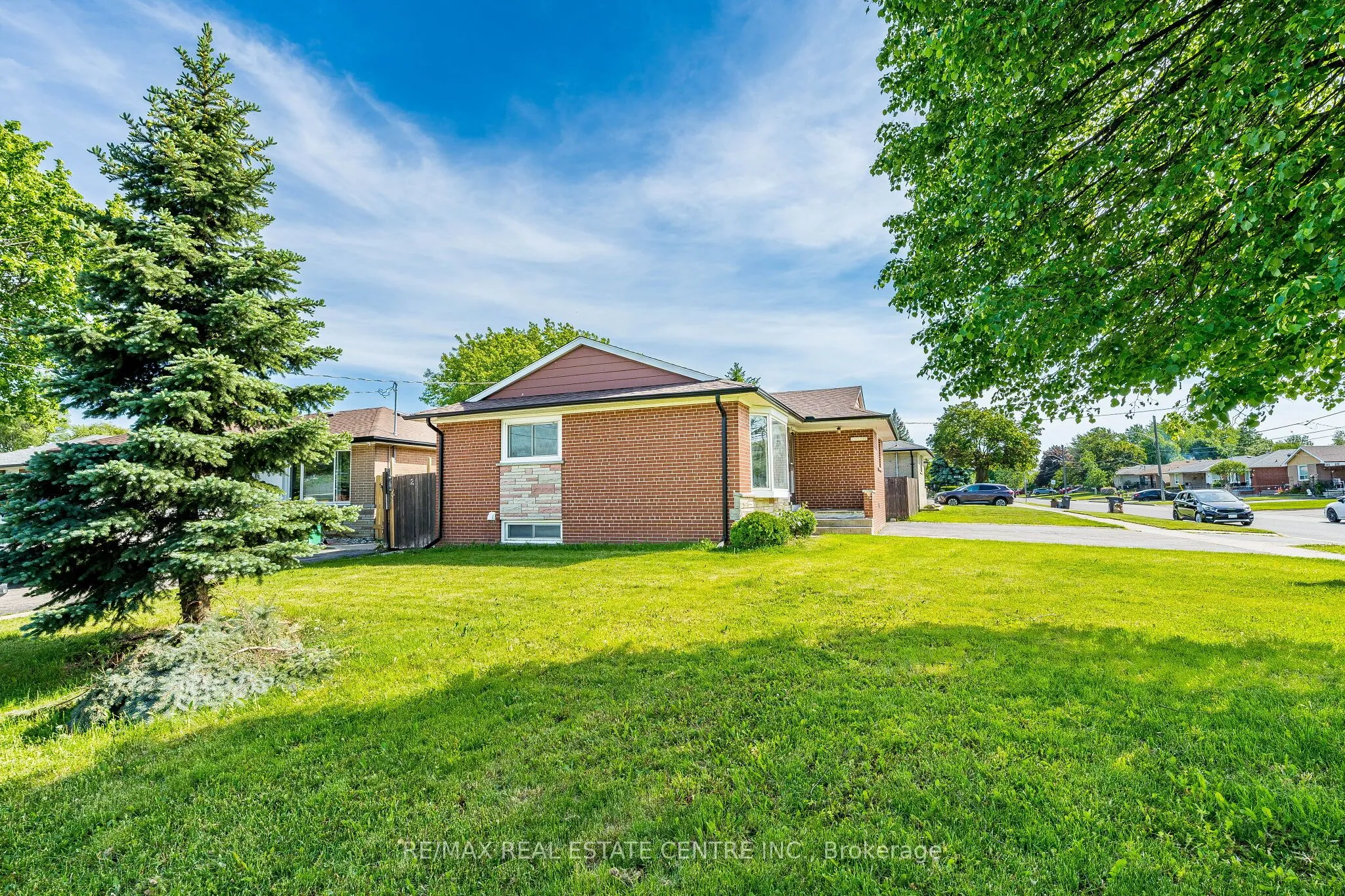 Detached Home For Lease | W13474390
