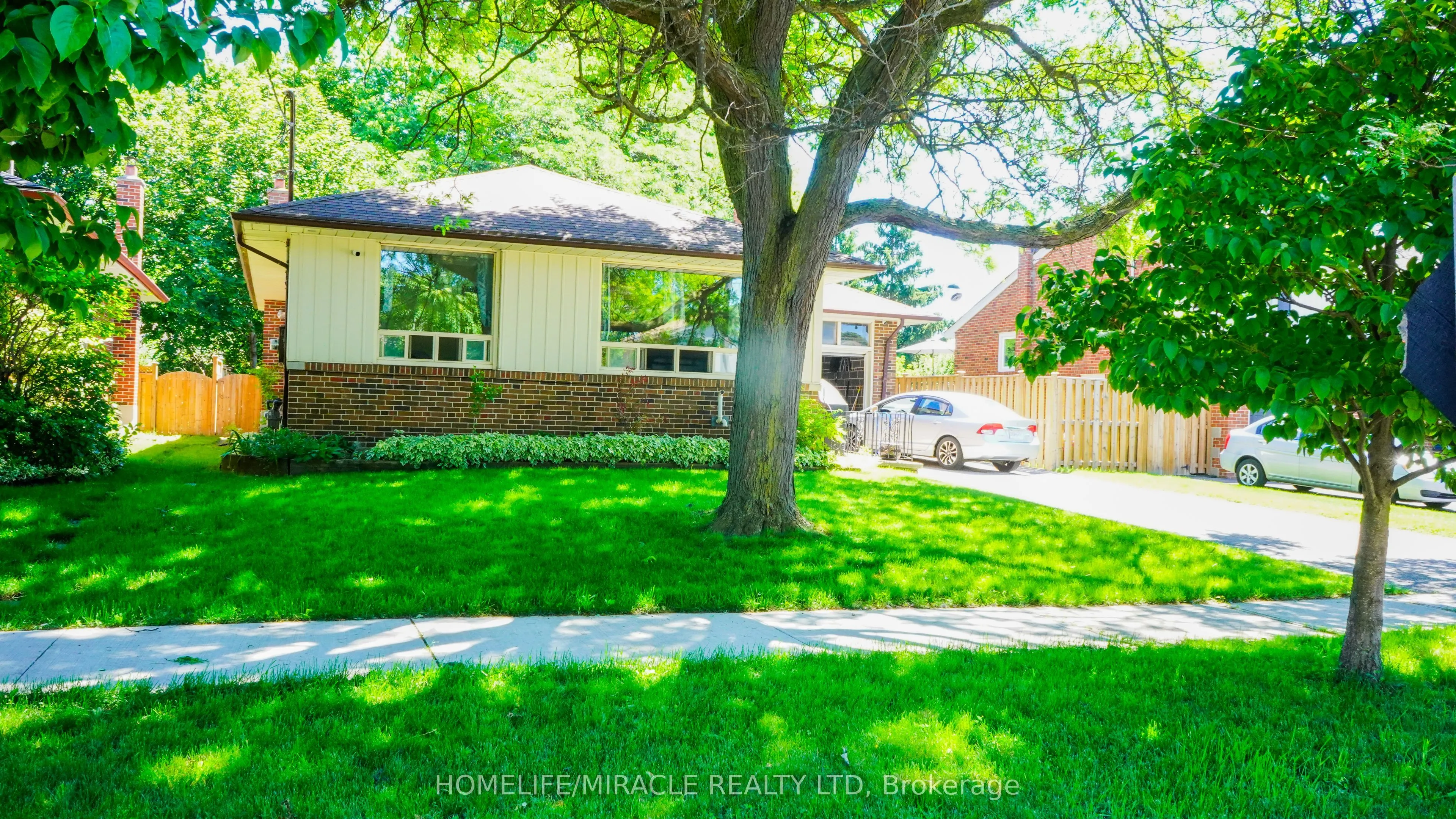 Detached Home For Sale | W13474566