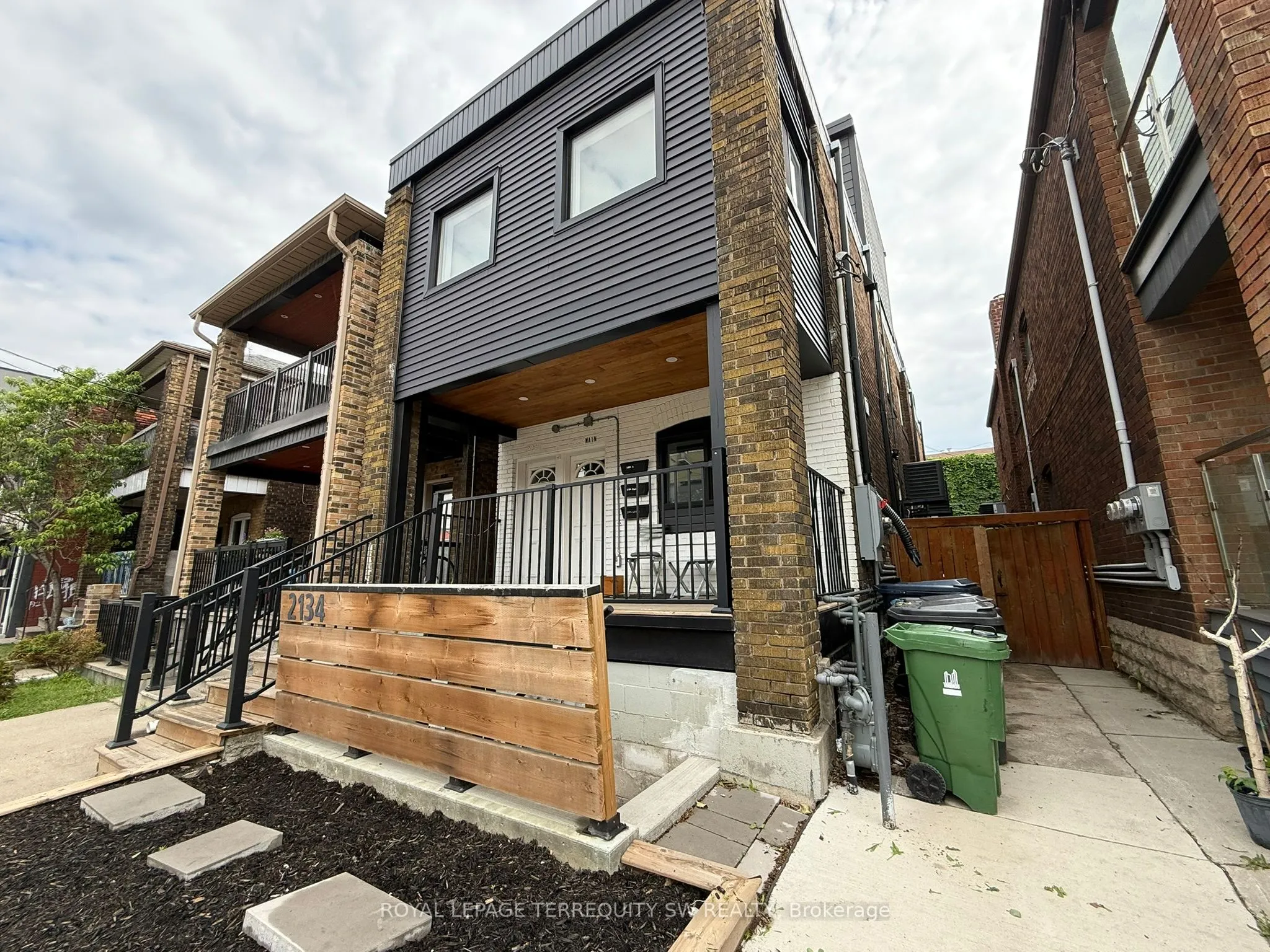 Property For Lease | W13476932