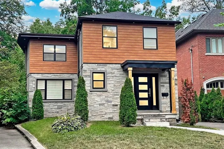 5 Donnybrook Lane, Toronto W08, ON M9A 2V2