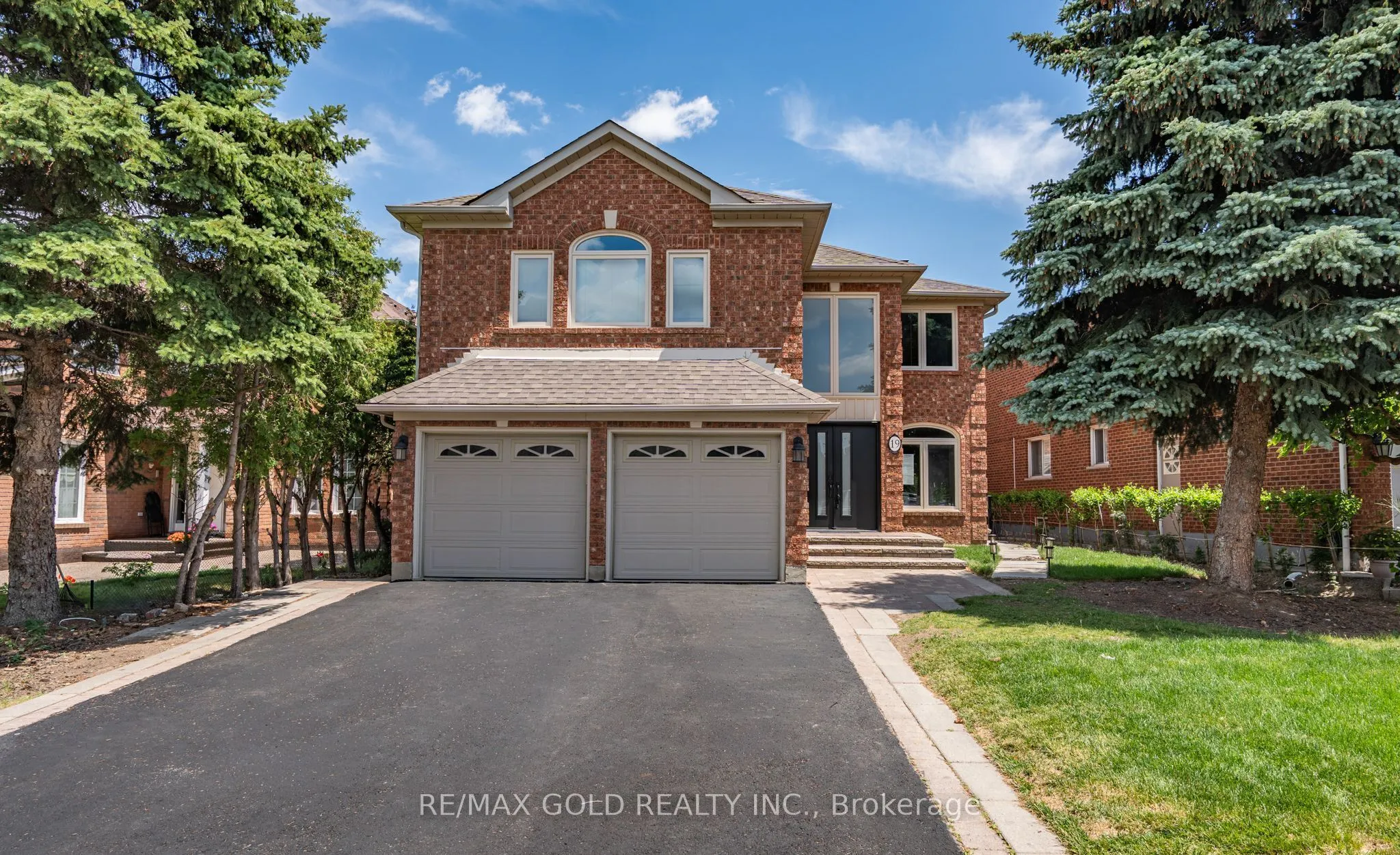 Detached Home For Sale | W13483080