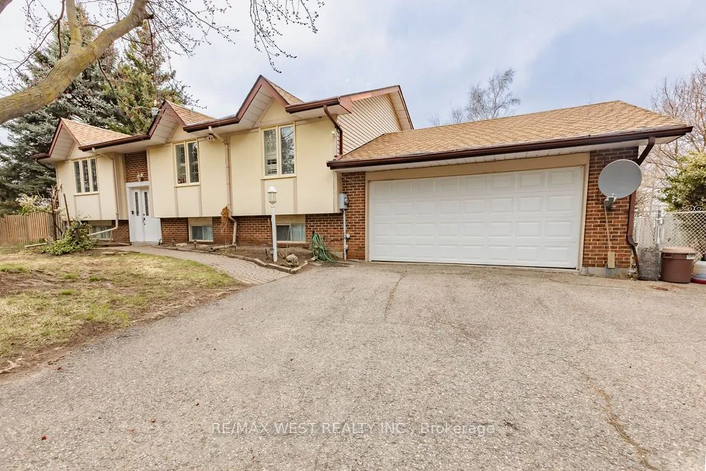 Detached Home For Sale | W13484298