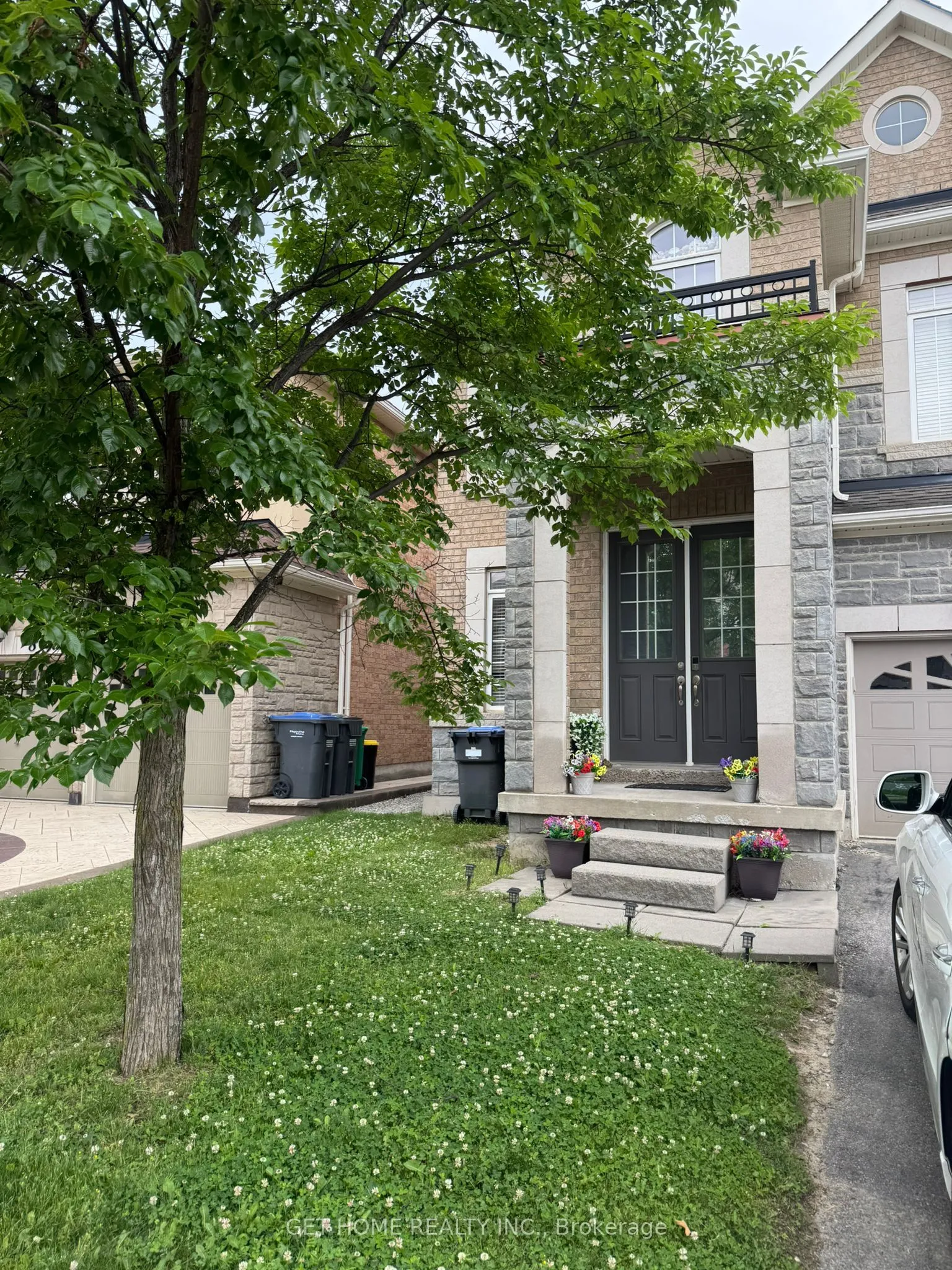 Detached Home For Lease | W13487232