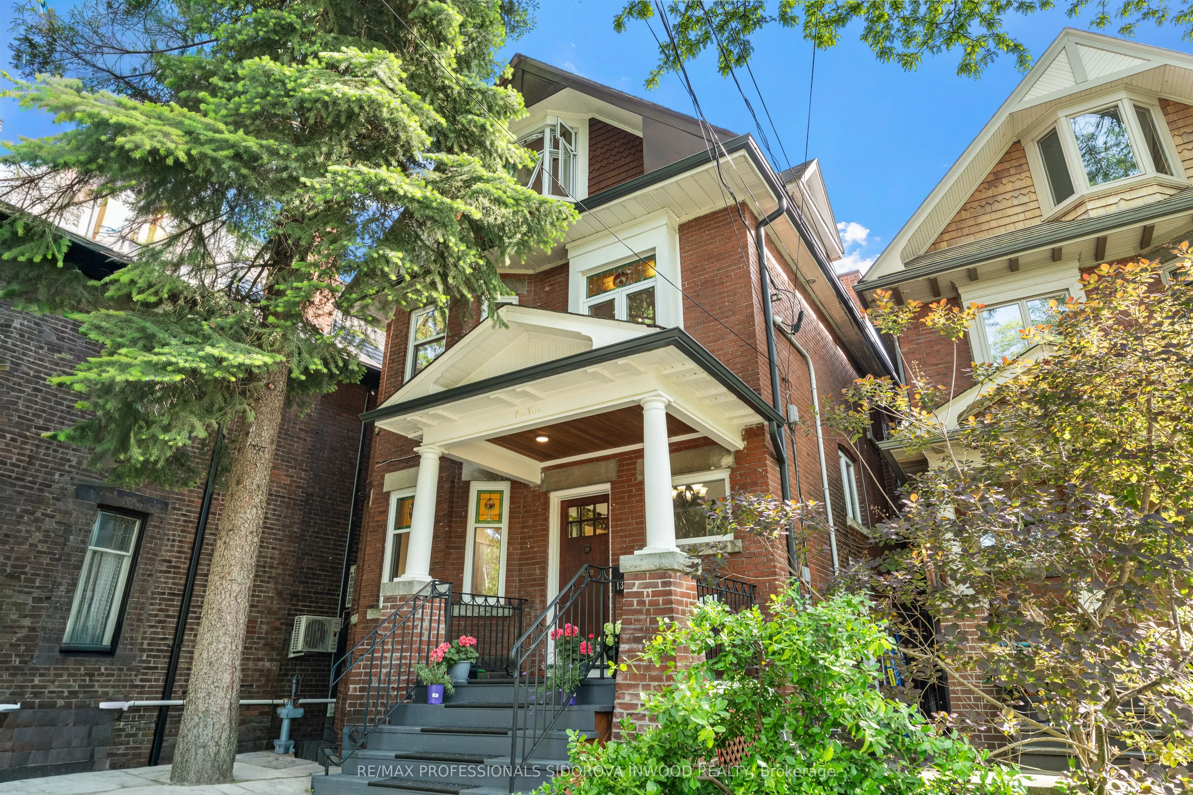 Detached Home For Sale | W13492998