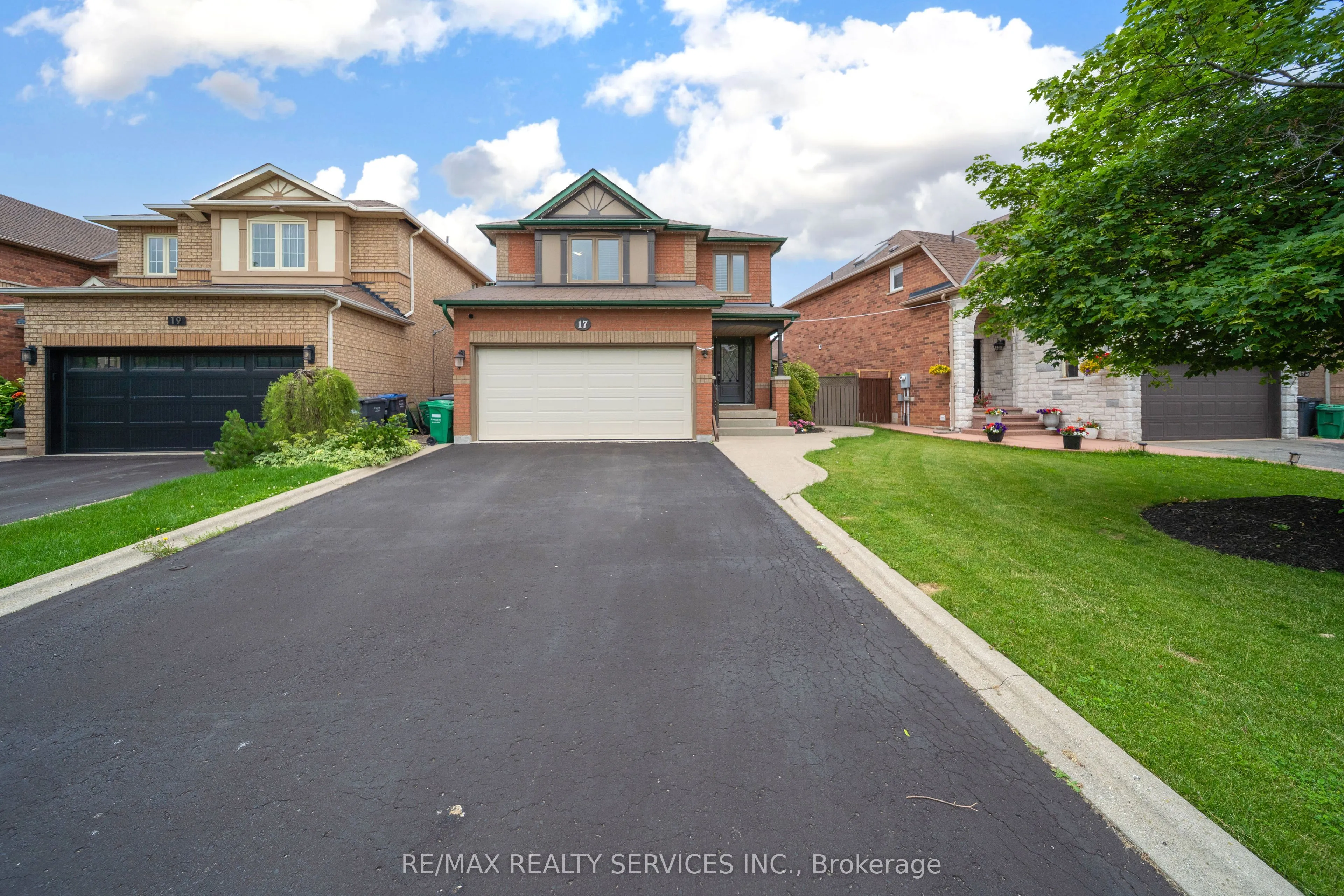Detached Home For Sale | W13493054
