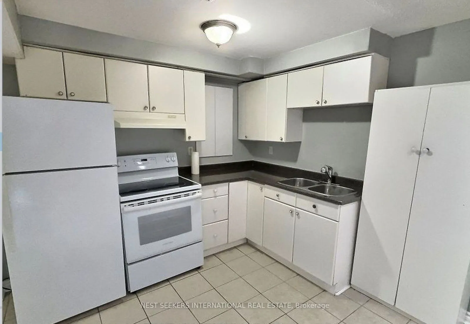 Detached Home For Lease | W13493124