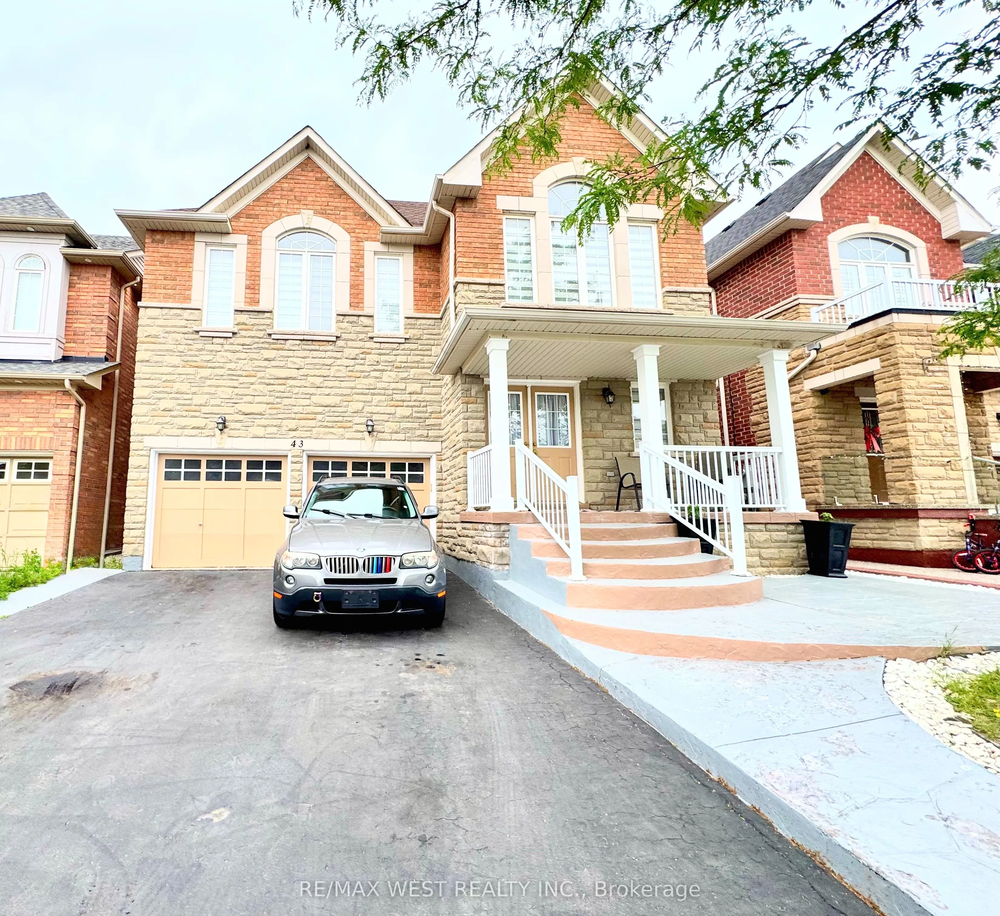 Detached Home For Sale | W13494356