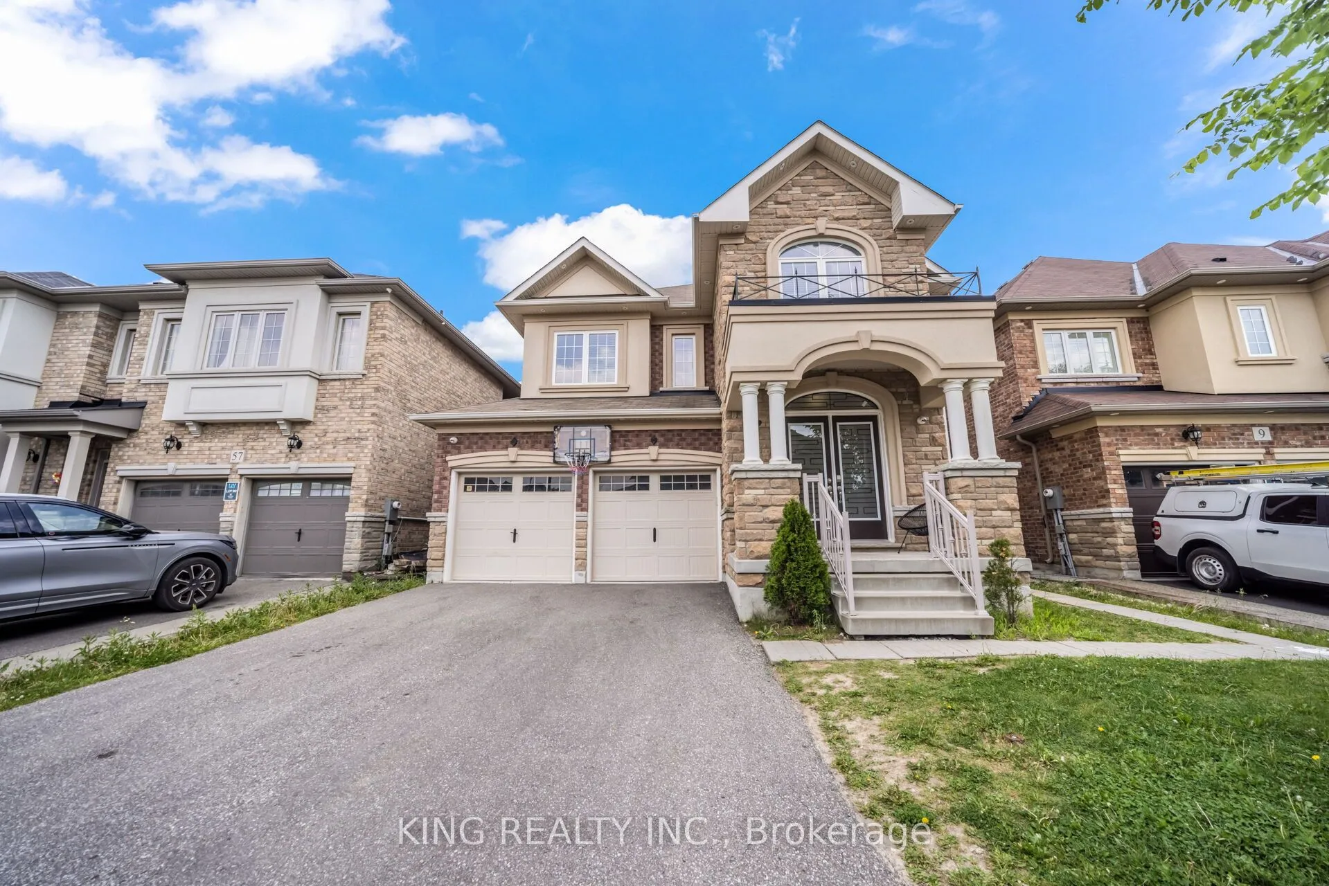 Detached Home For Sale | W13495274