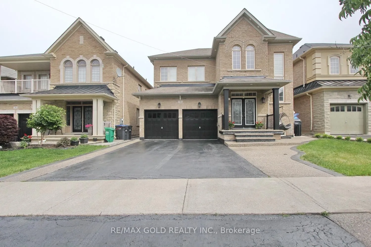 Detached Home For Sale | W13496452