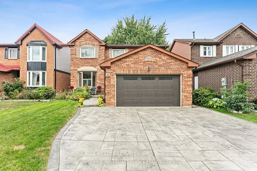 Detached Home For Lease | W13496836