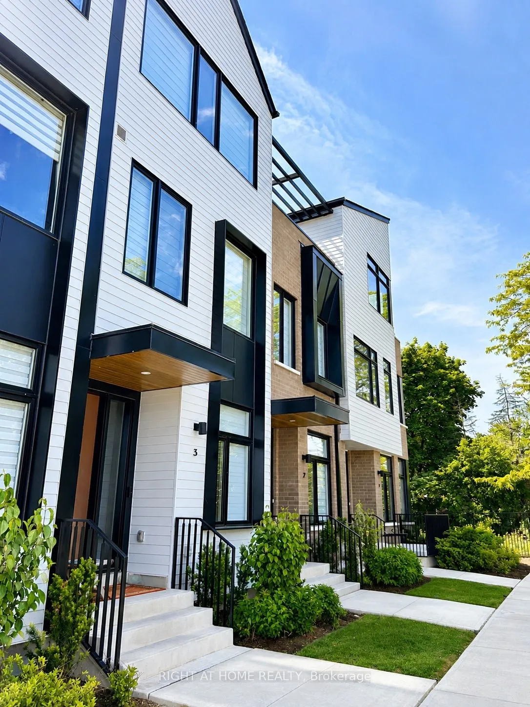Property For Lease | W13496958