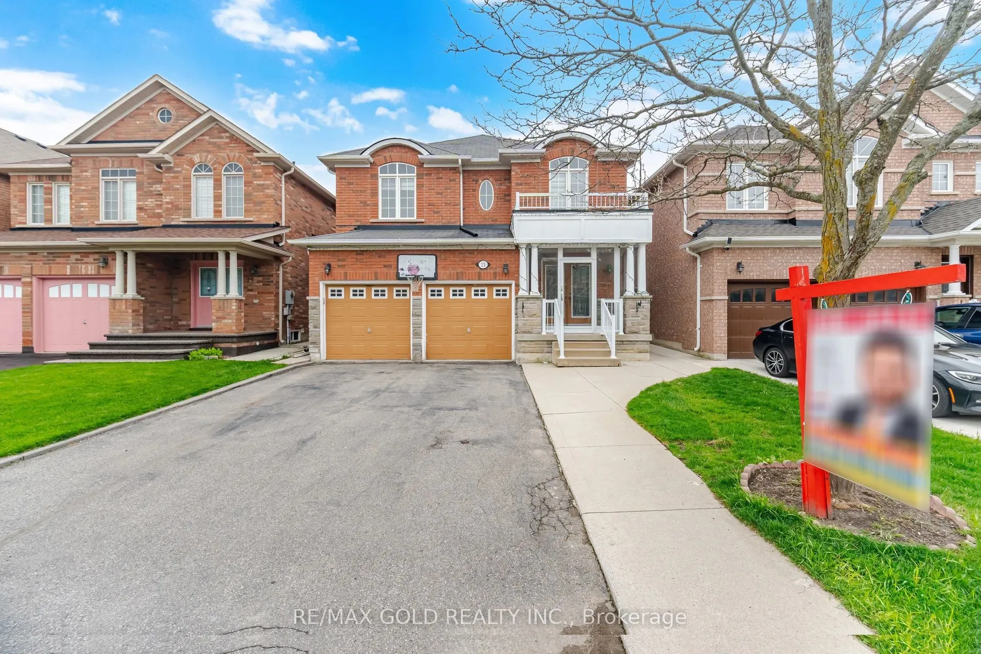 Detached Home For Sale | W13497852