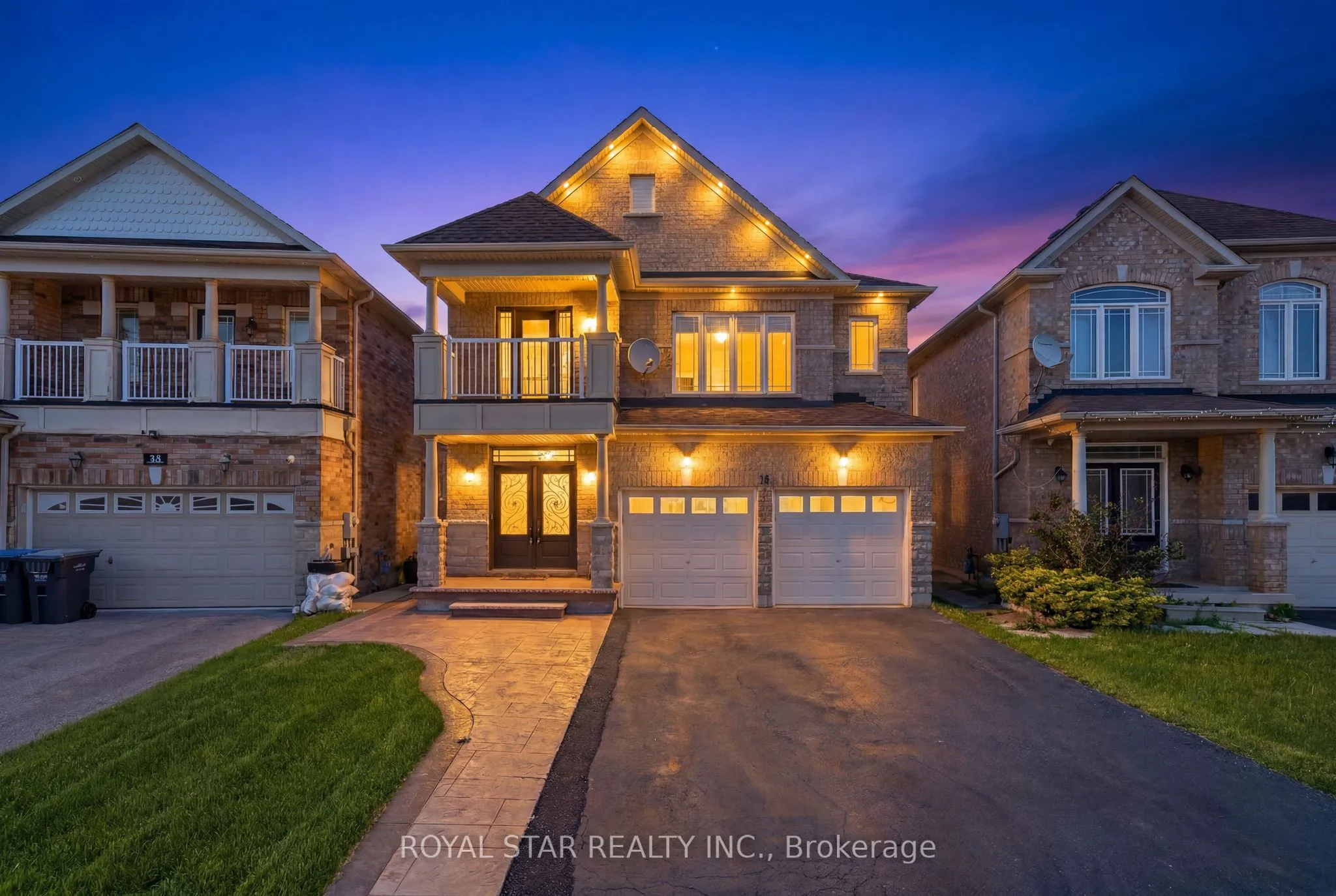 Detached Home For Sale | W13498858