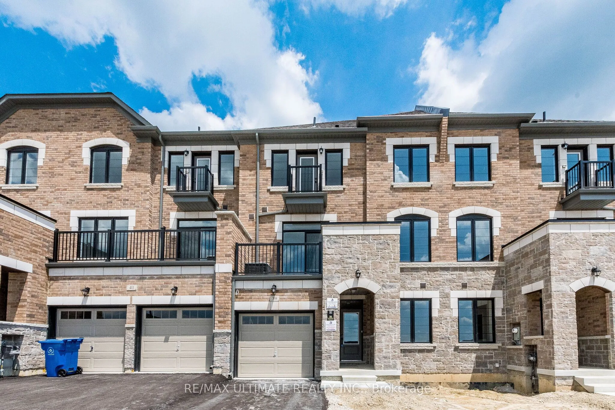 Property For Lease | W13499186