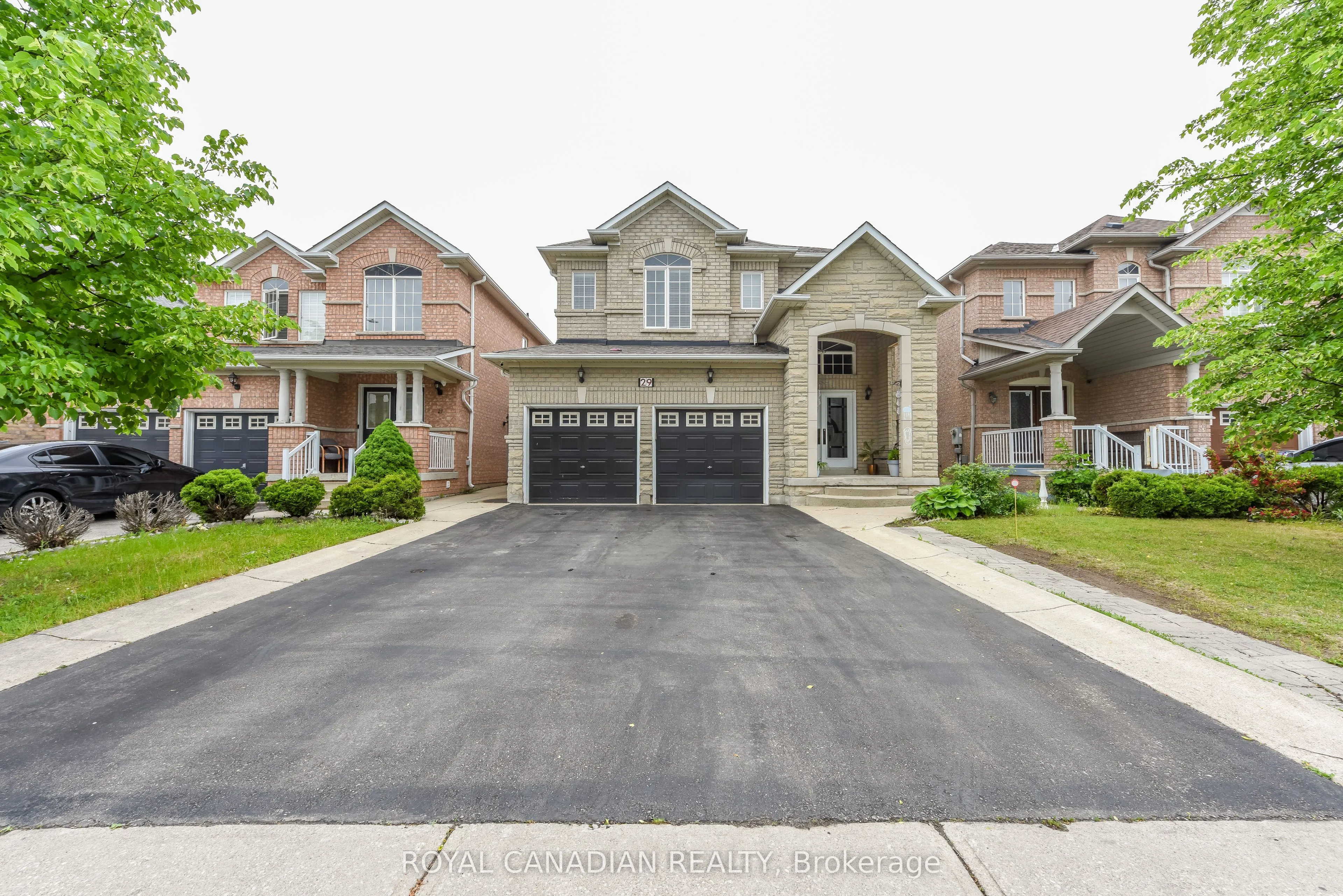 Detached Home For Sale | W13500928