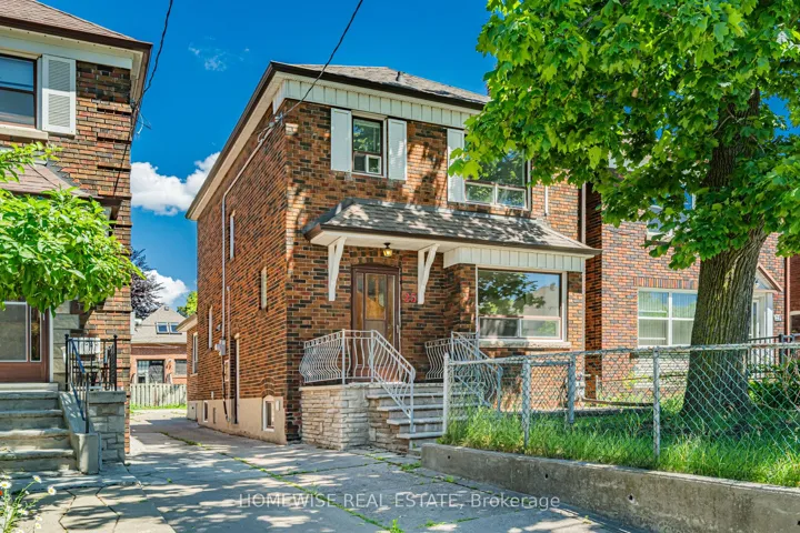 25 Marlee Avenue, Toronto W04, ON M6E 3B1