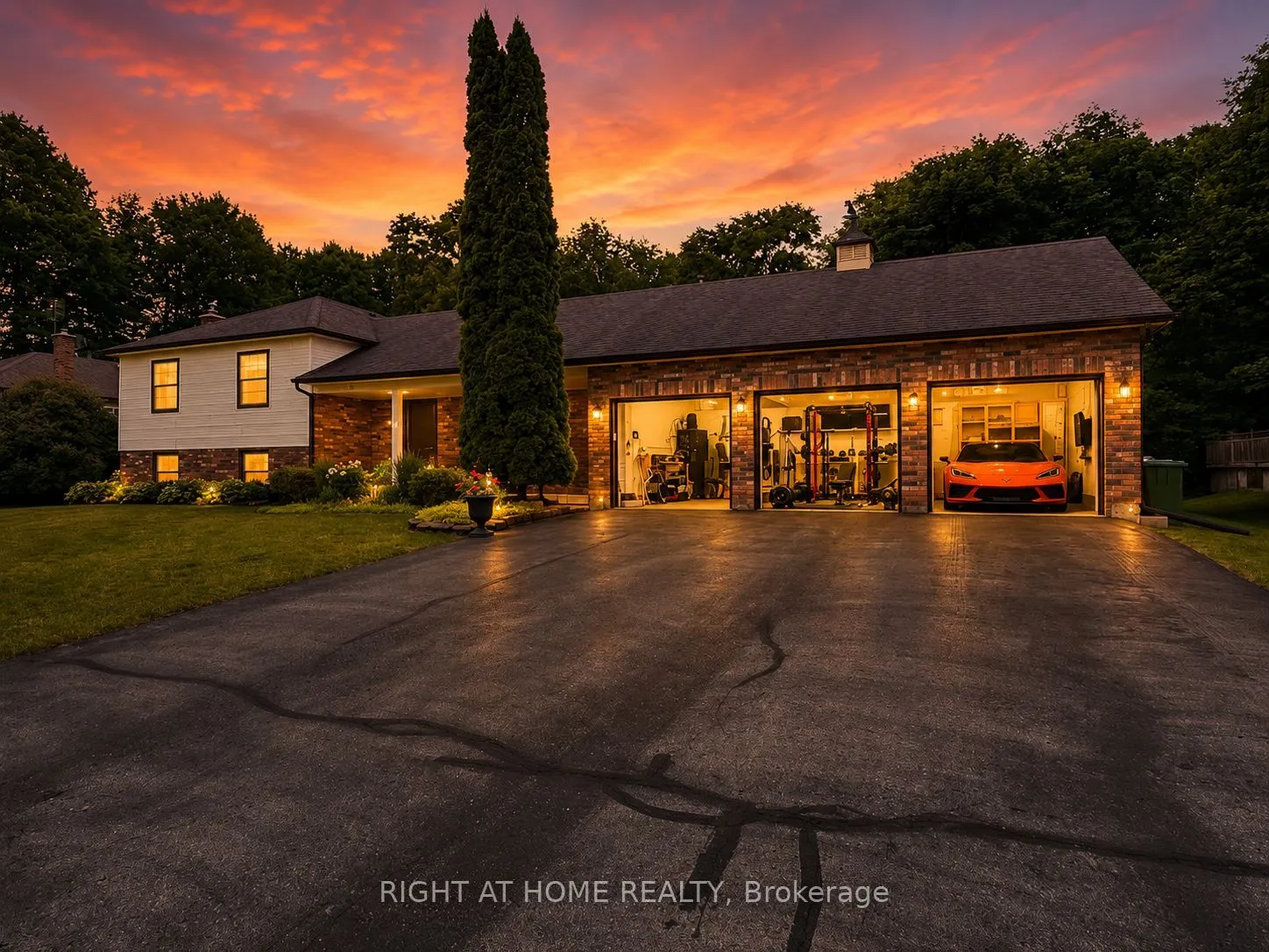 Detached Home For Sale | W13501222