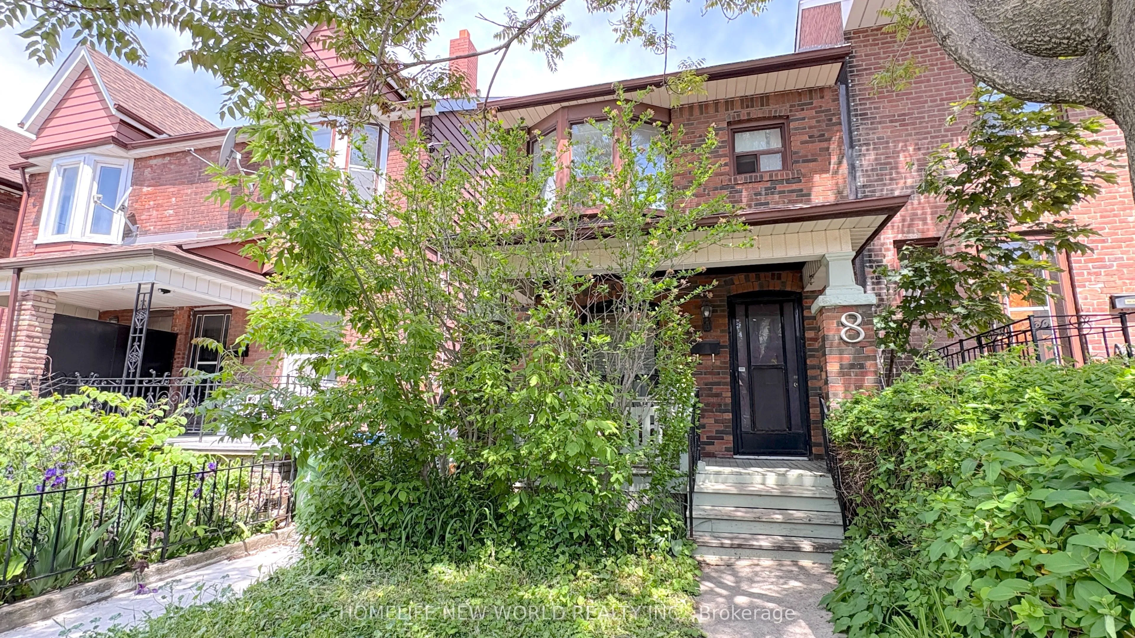 Detached Home For Sale | W13501314
