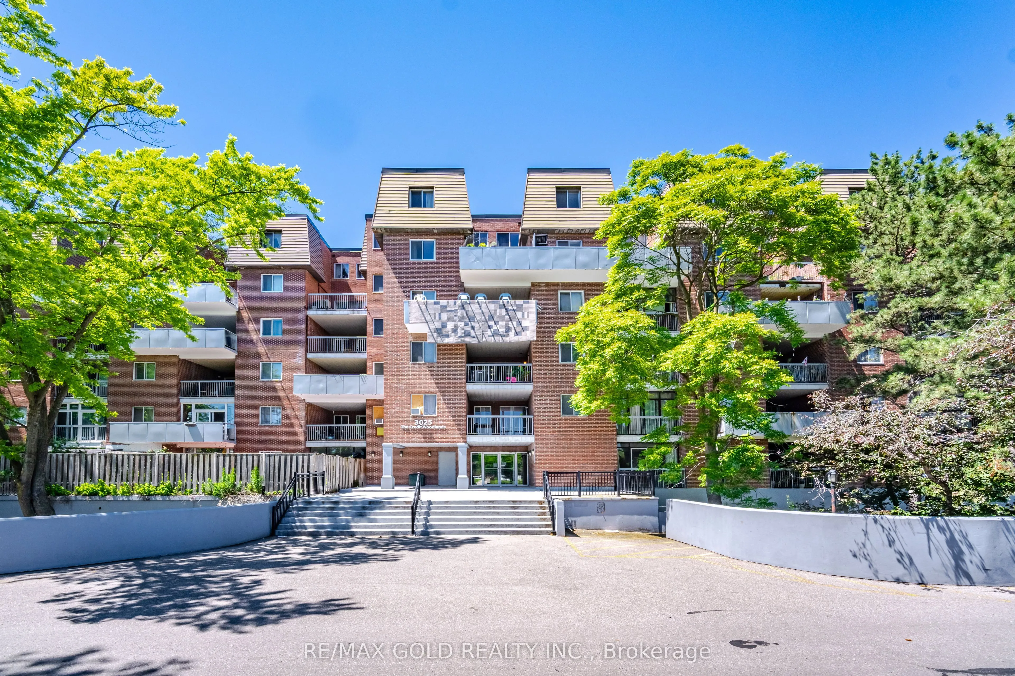 Property For Sale | W13501316