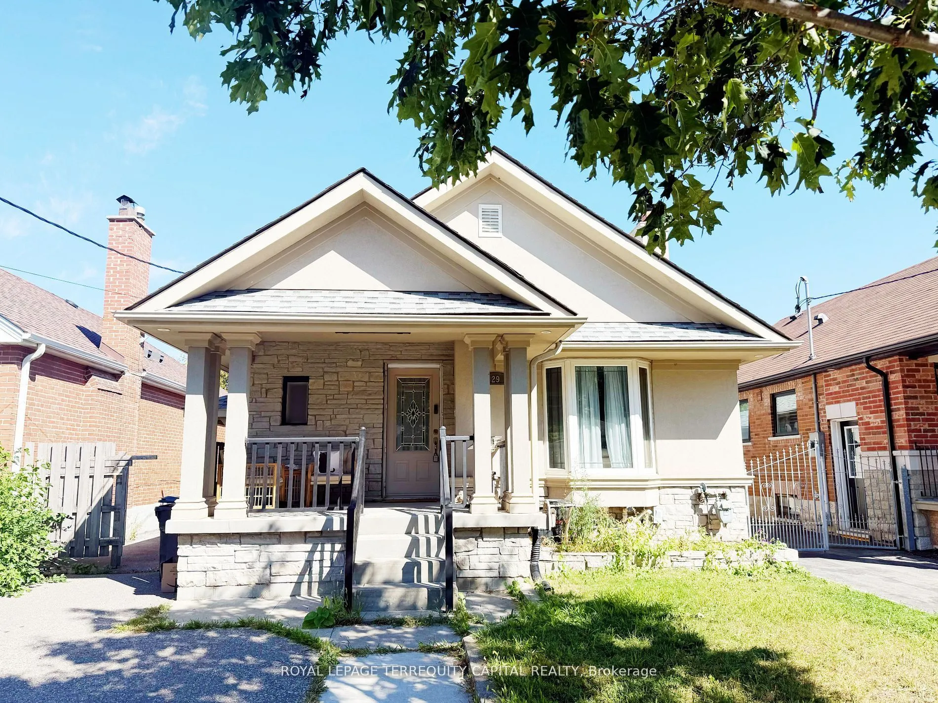 Detached Home For Lease | W13501442