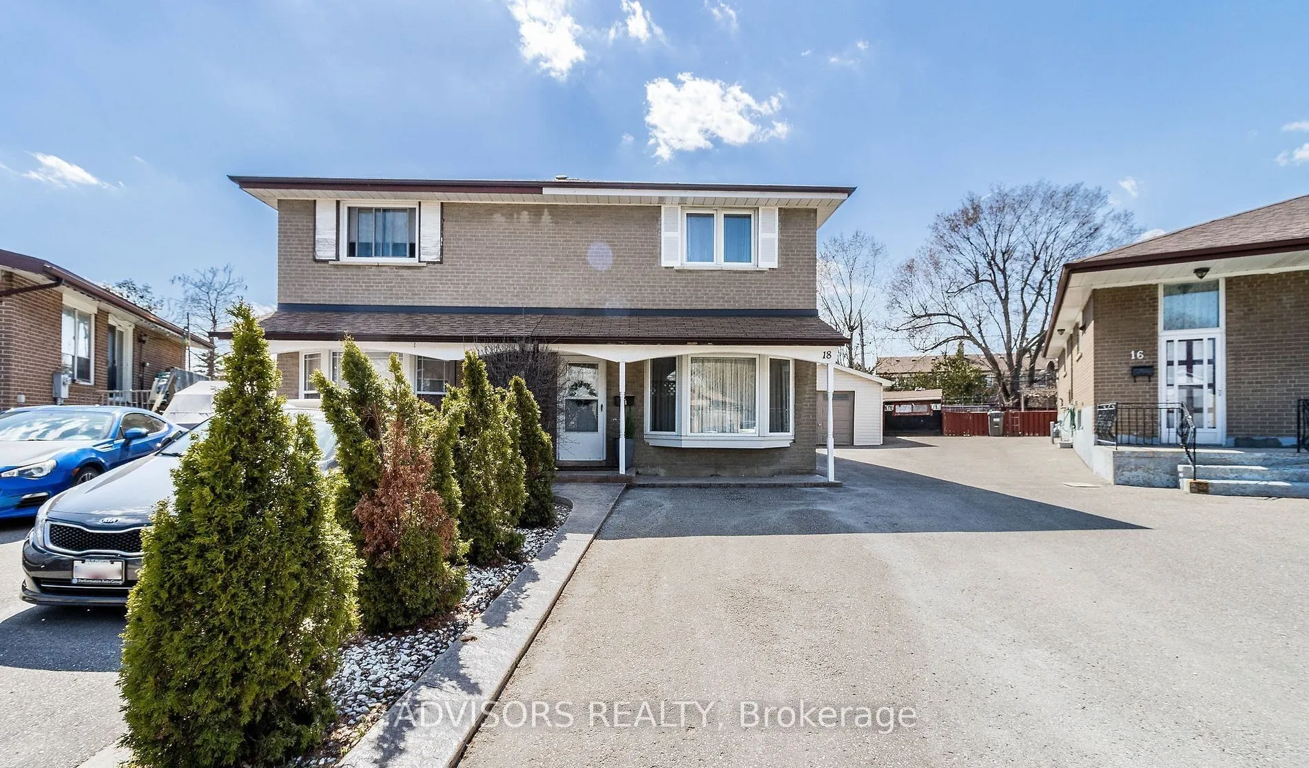 Semi-Detached Home For Lease | W13502496