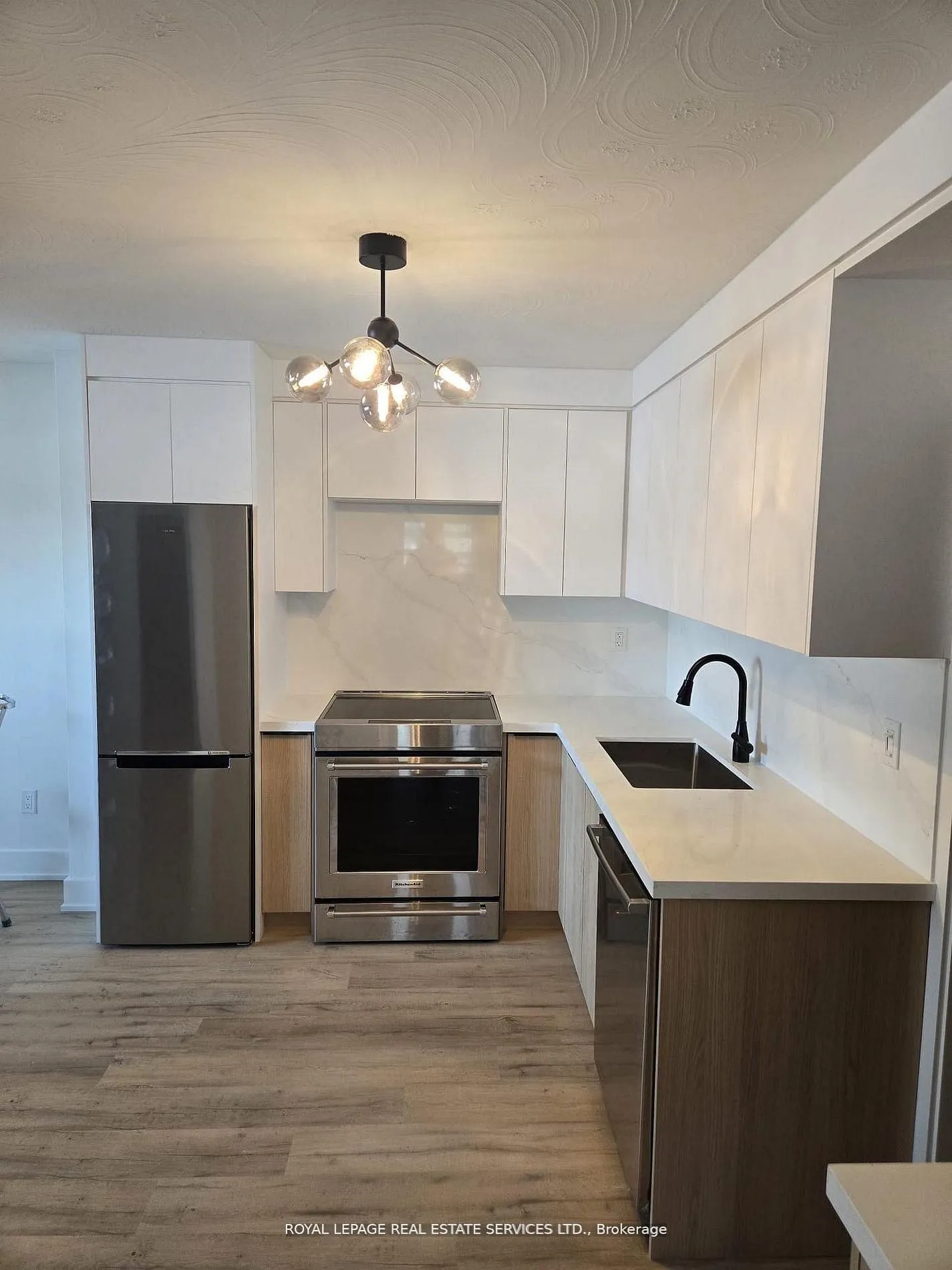 Multiplex For Lease | W13504812